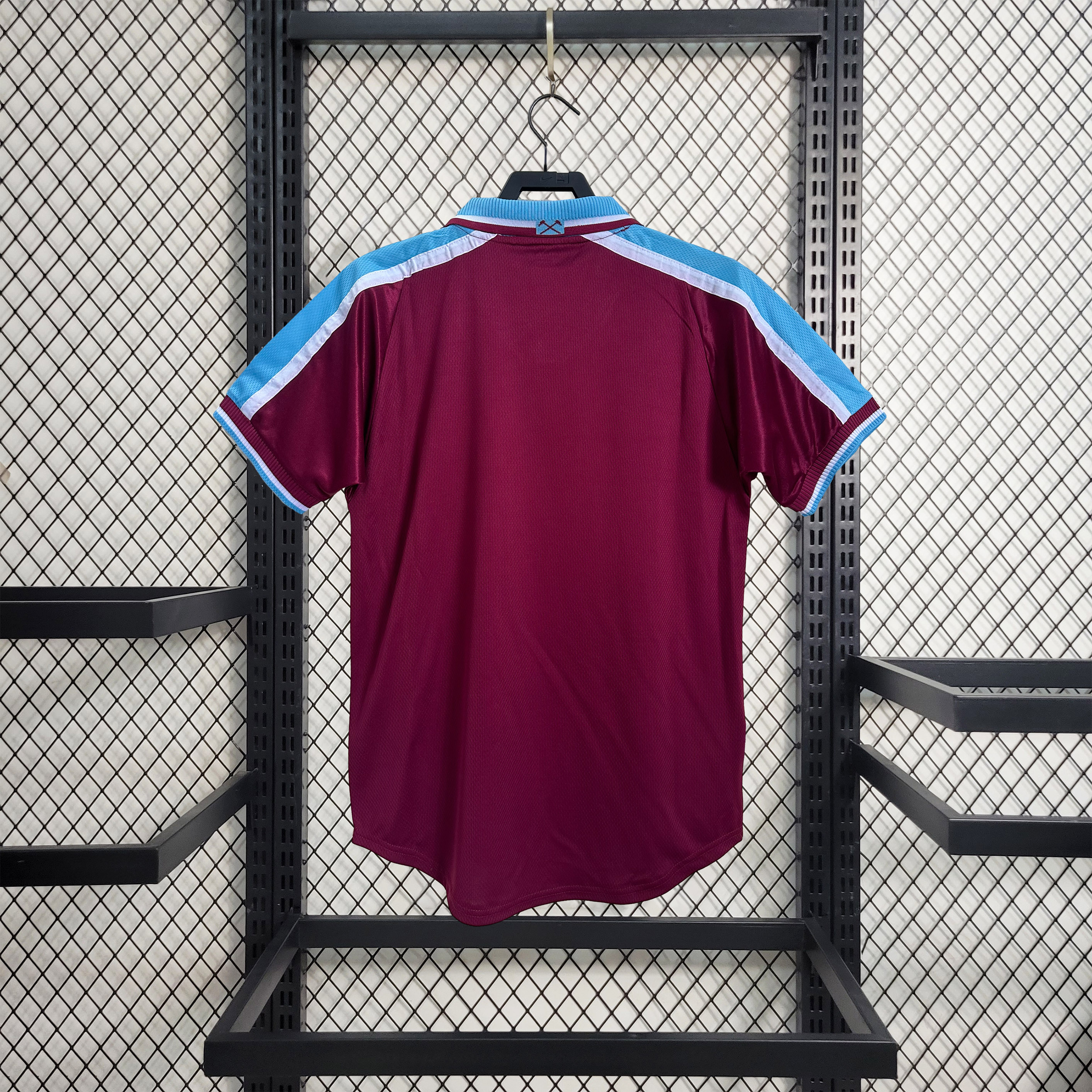 Retro West Ham United 1999-00 Home Jersey - ManixJersey