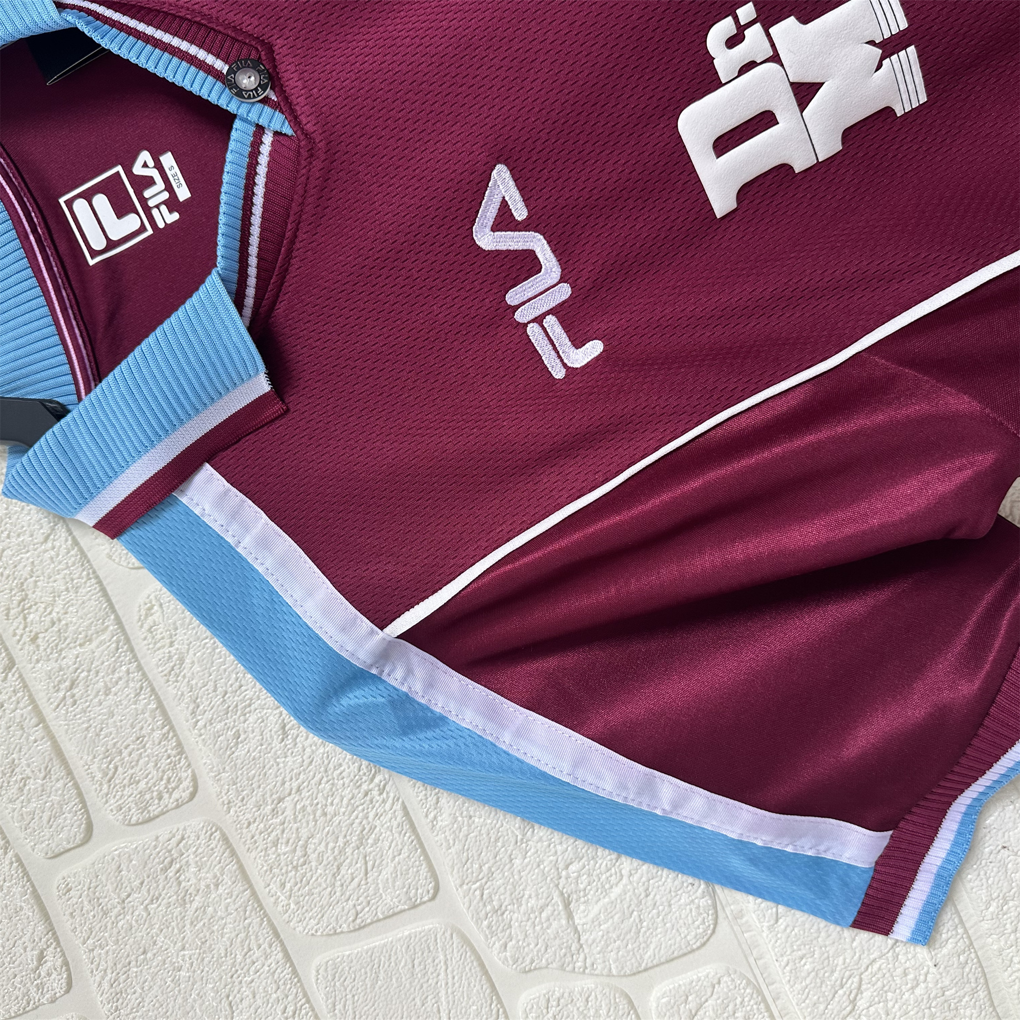 Retro West Ham United 1999-00 Home Jersey - ManixJersey
