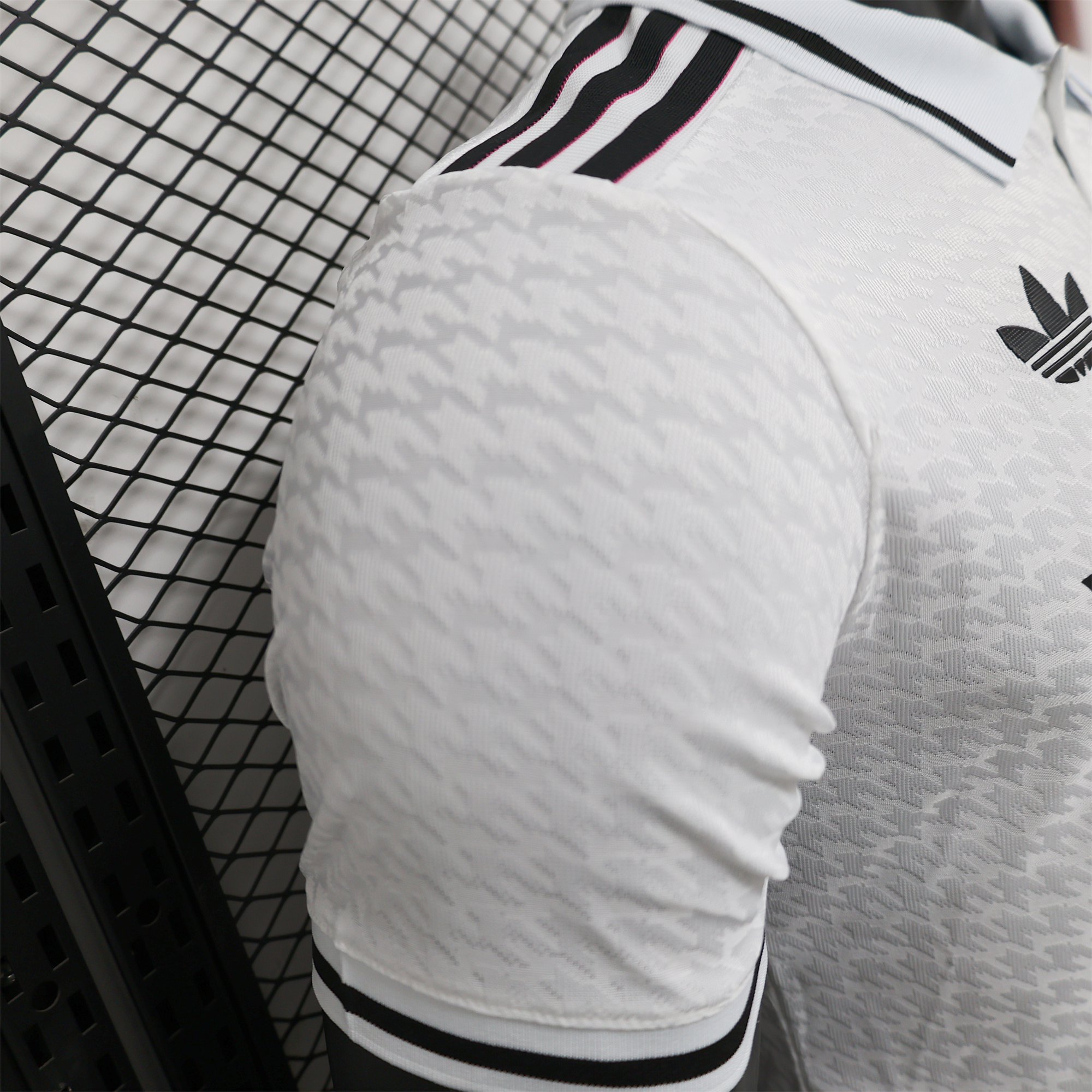 Real Madrid 24-25 Originals White POLO Jersey - Player Version - ManixJersey