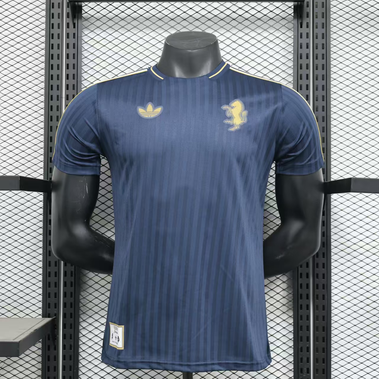 Juventus 2025 Royal Blue Icon Retro Jersey - Player Version - ManixJersey