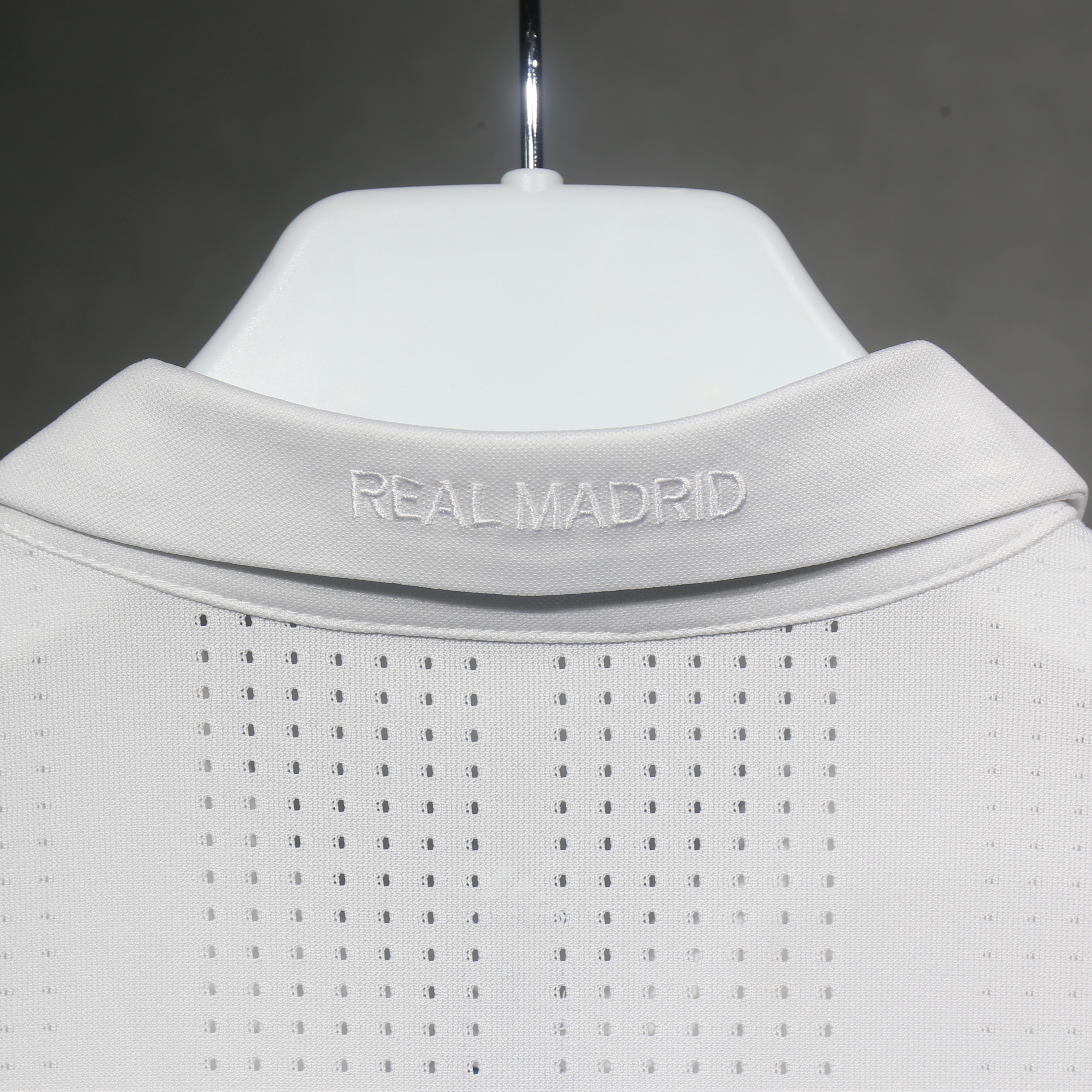 Retro Real Madrid 16-17 Home Jersey - Player Version - ManixJersey