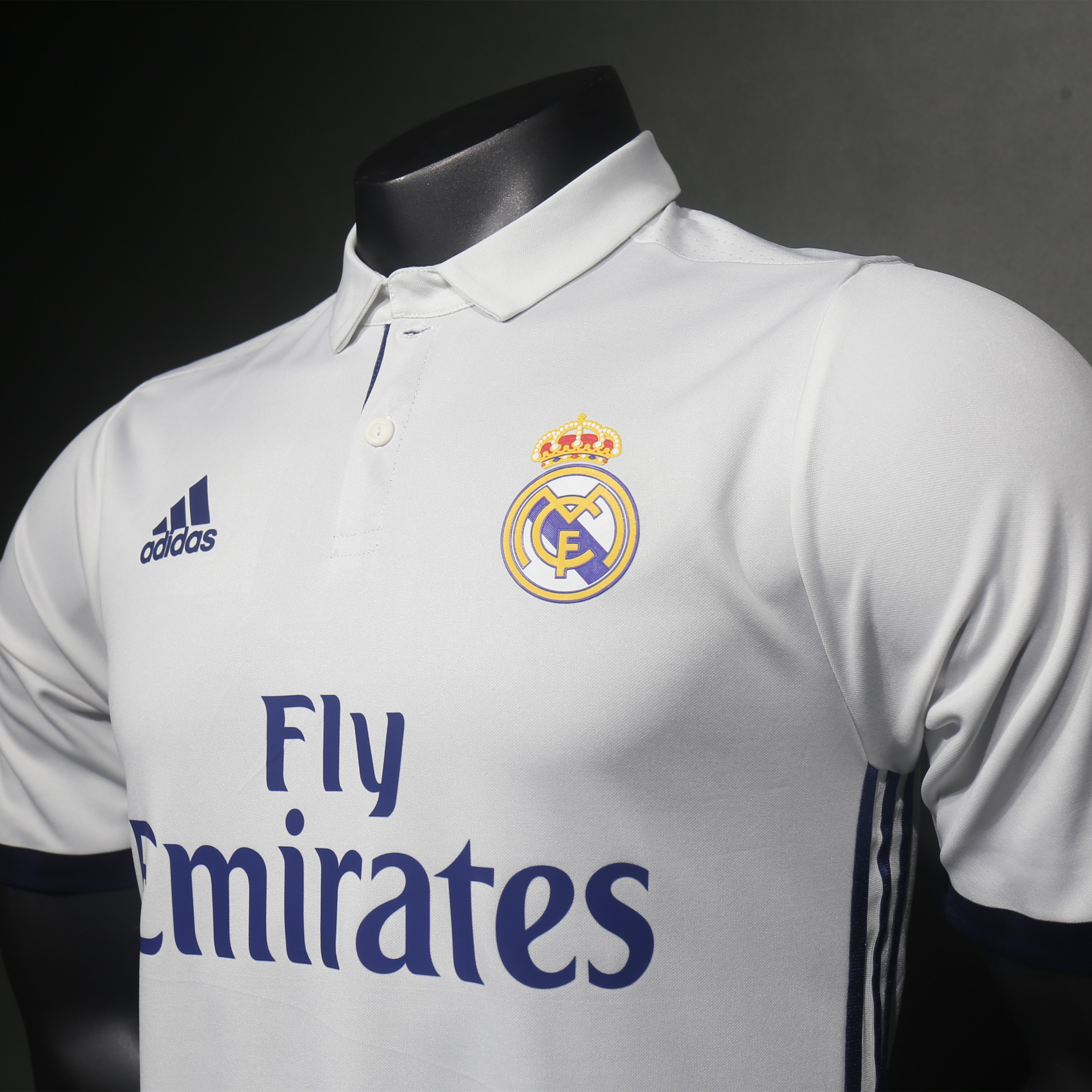 Retro Real Madrid 16-17 Home Jersey - Player Version - ManixJersey