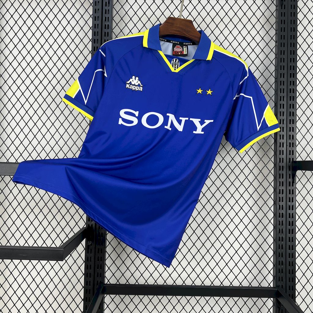 Retro Juventus 1996-97 Away Jersey - ManixJersey