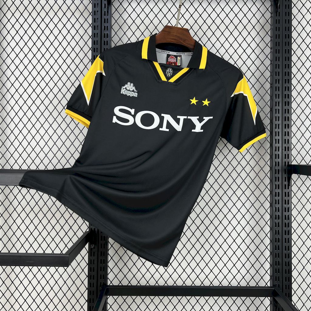 Retro Juventus 1996-97 Third Jersey - ManixJersey