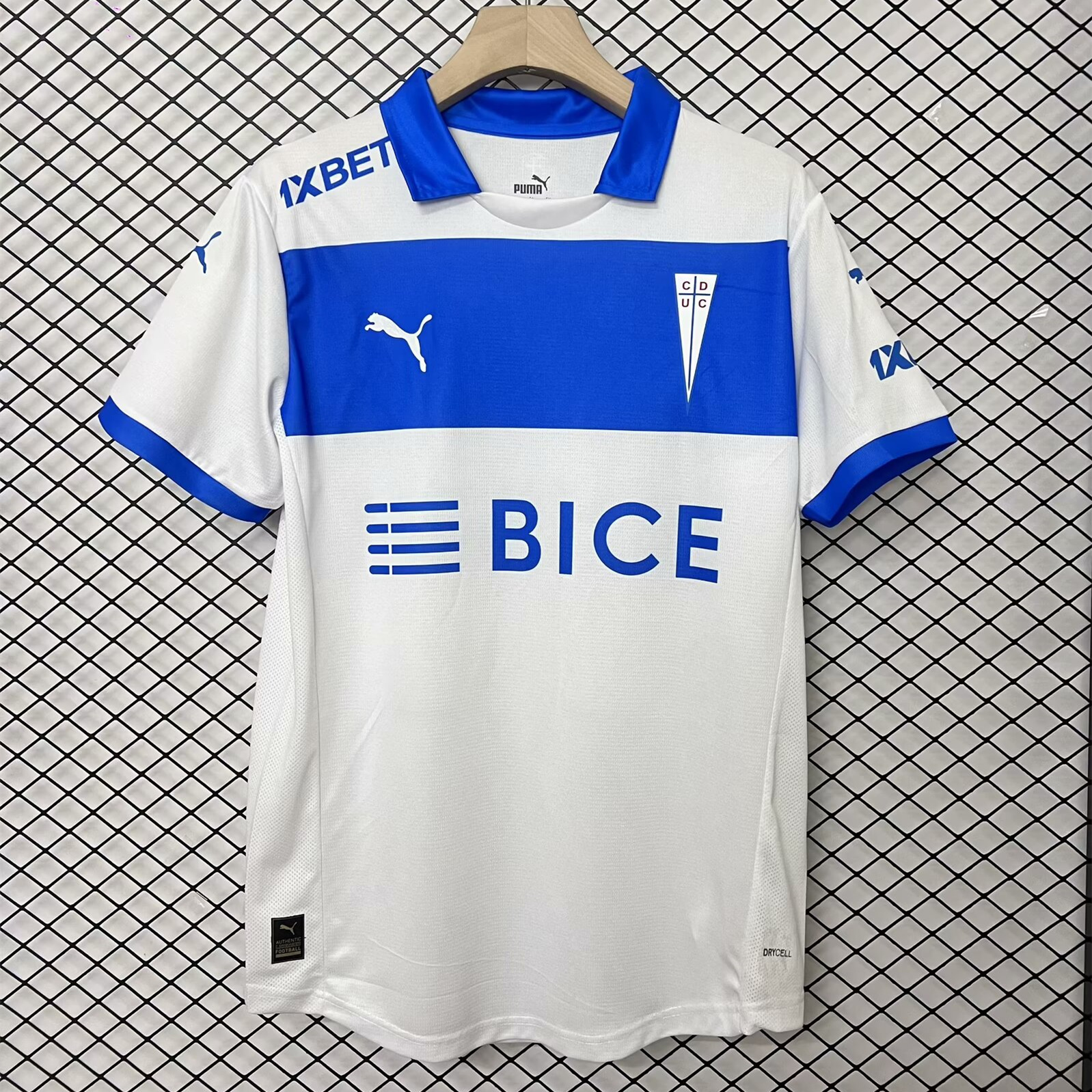 Universidad Católica del Chile 2025 Home Jersey - Fans Version - ManixJersey