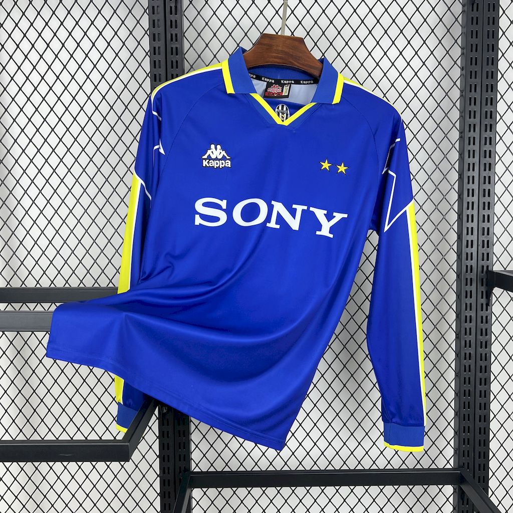 Retro Juventus 1996-97 Away Long Sleeves Jersey - ManixJersey