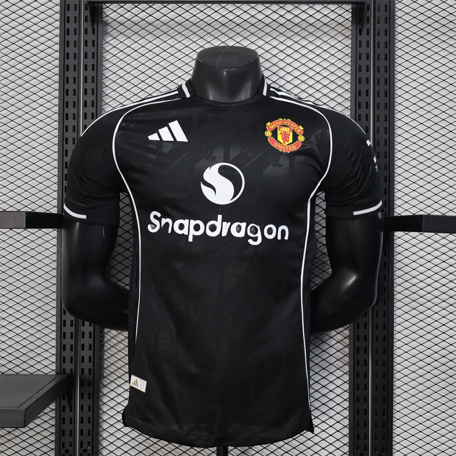 Manchester United 25-26 Black Training Jersey - Player Version - ManixJersey