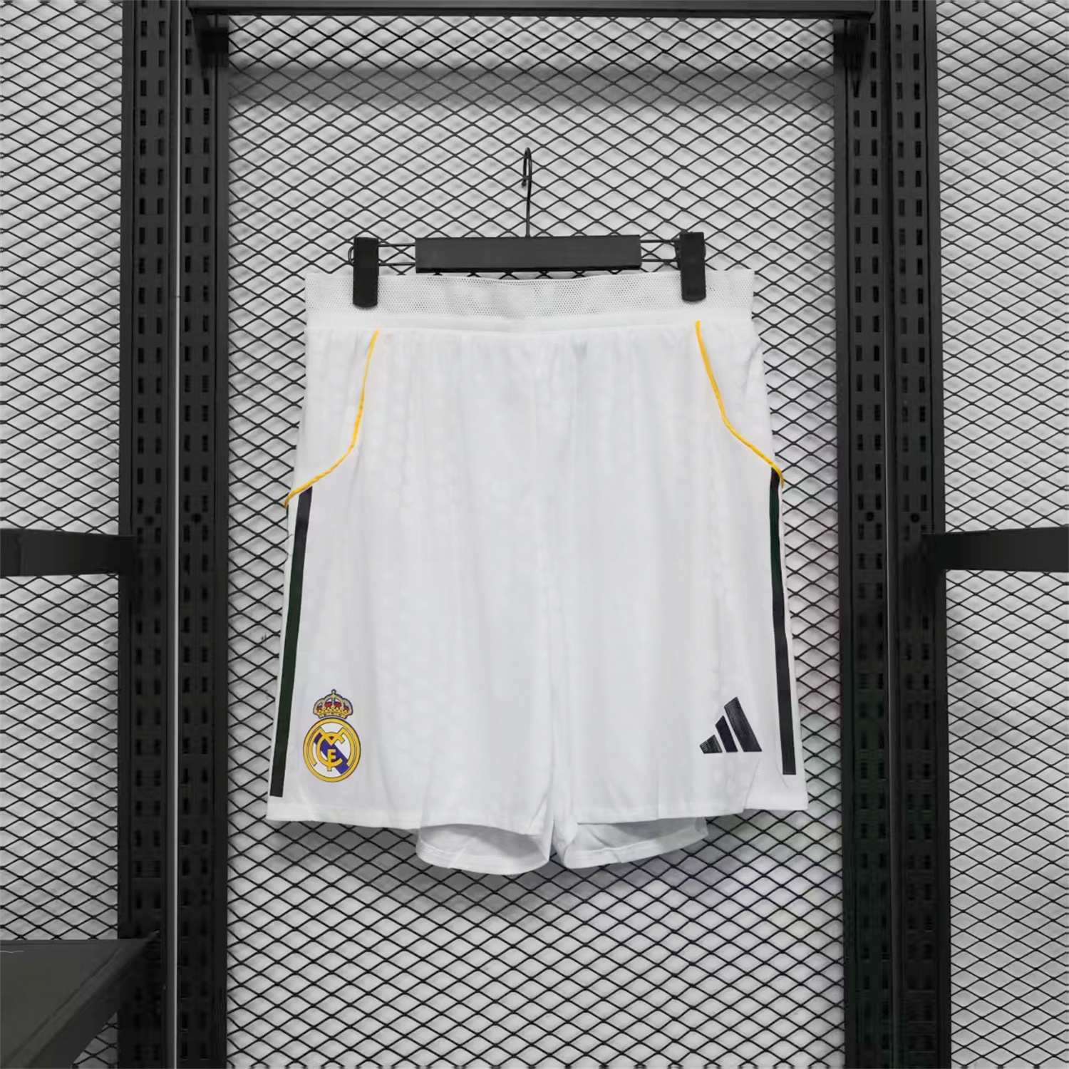 Real Madrid 25-26 Home Shorts - Player Version - ManixJersey
