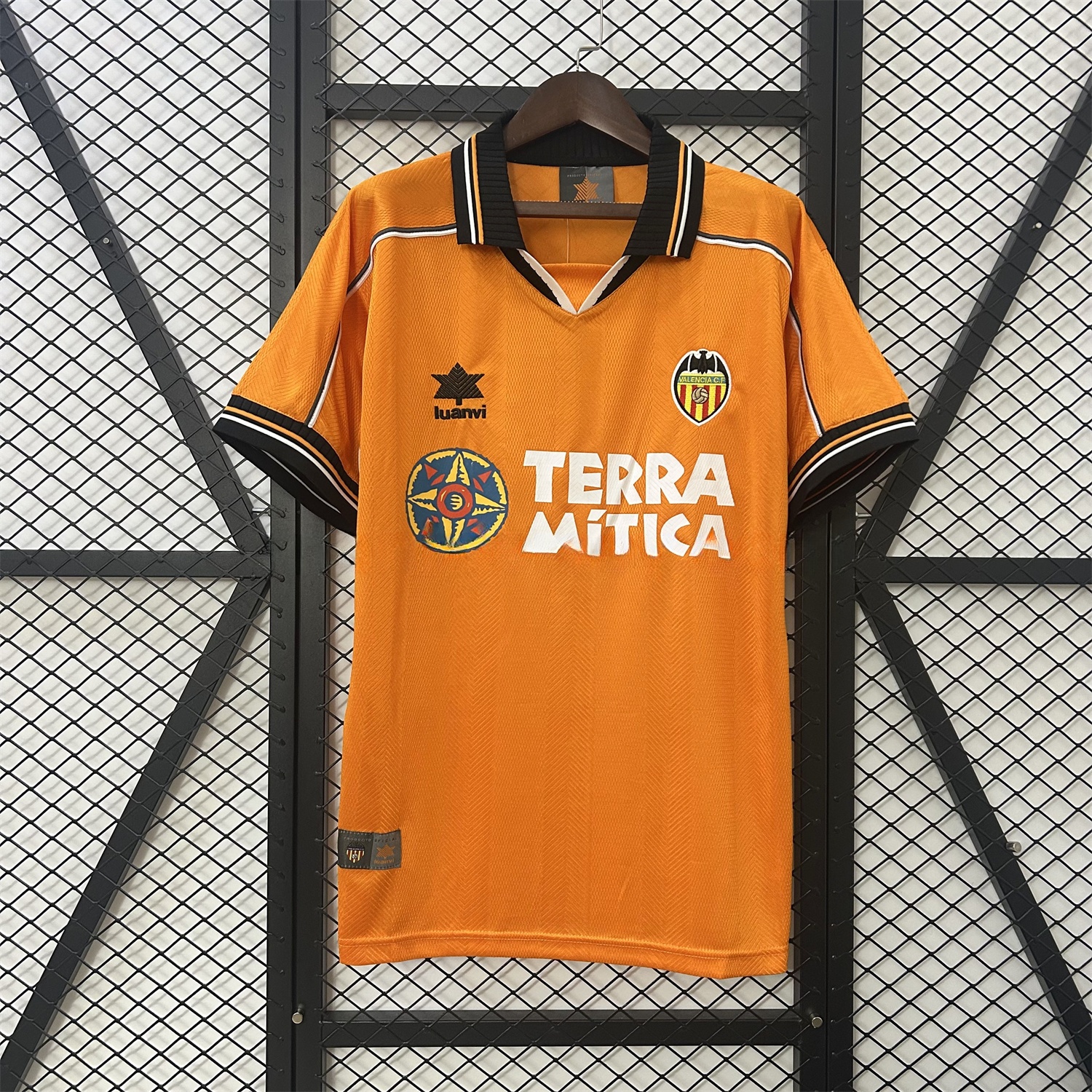 Retro Valencia 1999-00 Away Jersey - ManixJersey