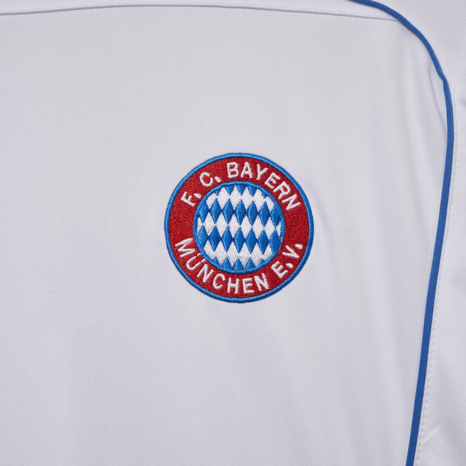 Bayern Munich 25-26 Urban Purist Throwback White Jersey - Fans Version - ManixJersey