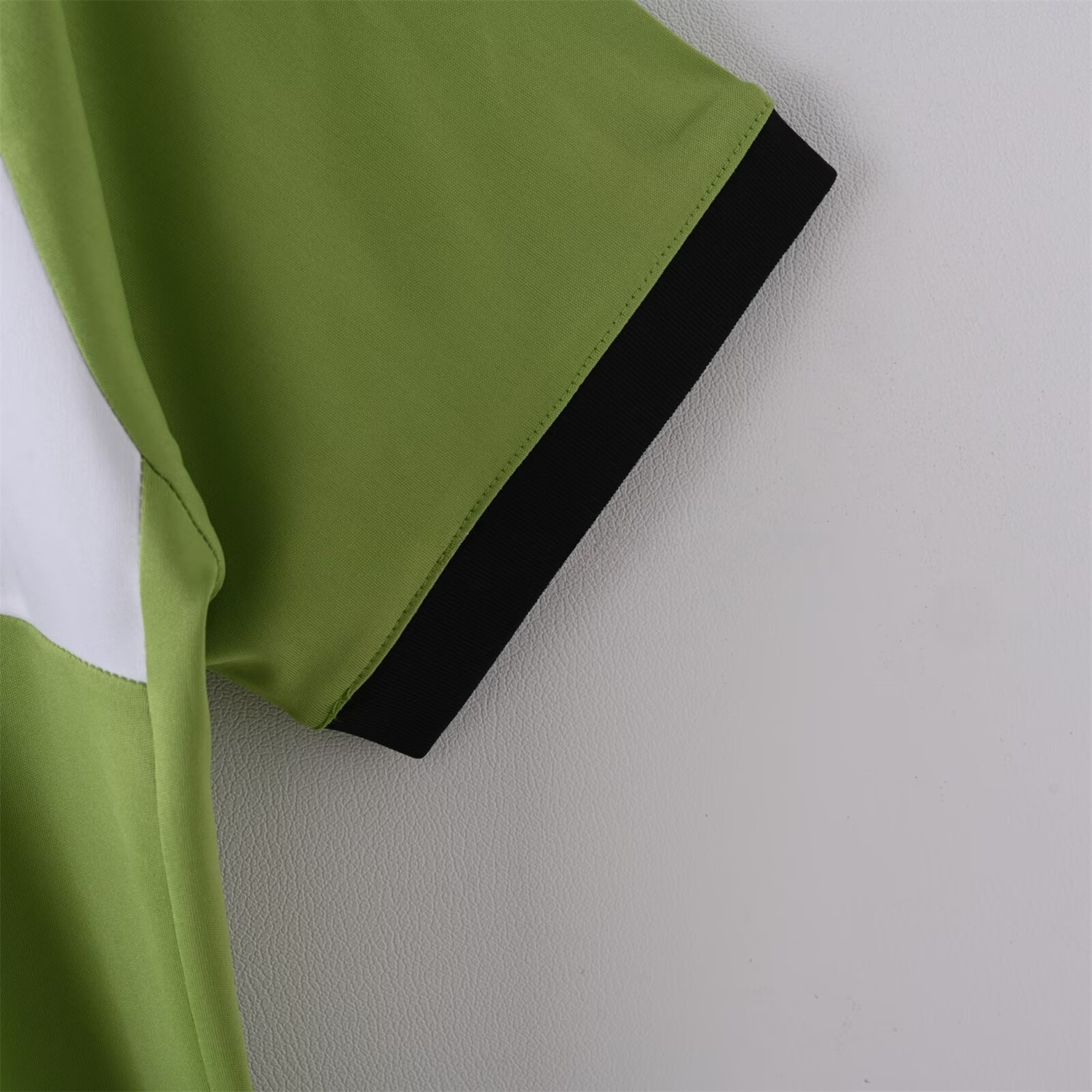 Retro Juventus 2017-18 Third Jersey - ManixJersey