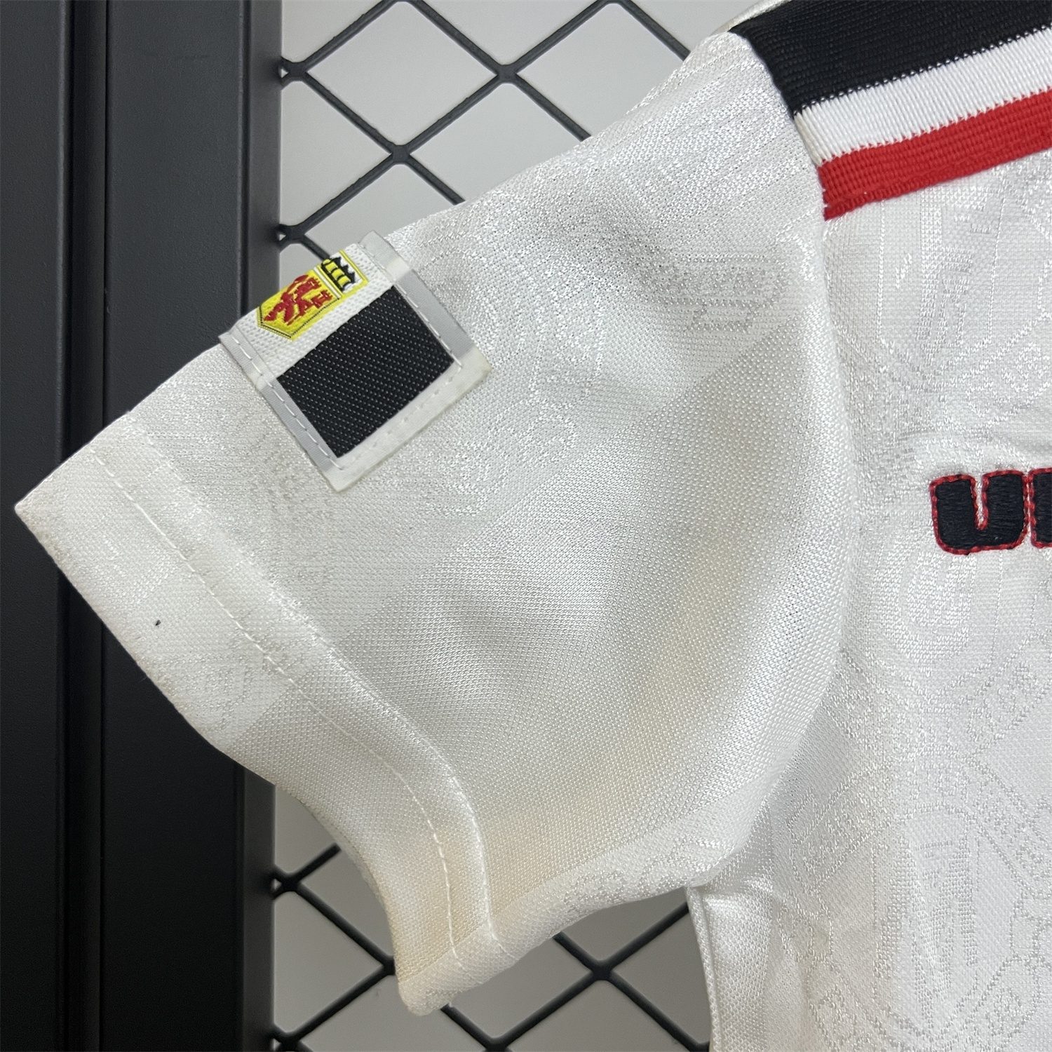 Retro Manchester United 1997-98 Away Kids Kit - ManixJersey