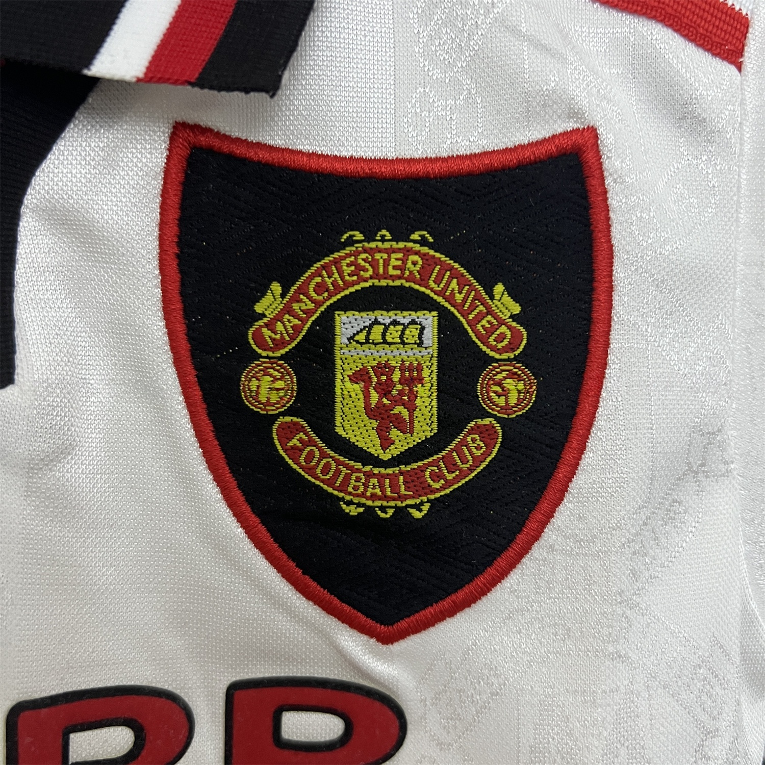 Retro Manchester United 1997-98 Away Kids Kit - ManixJersey