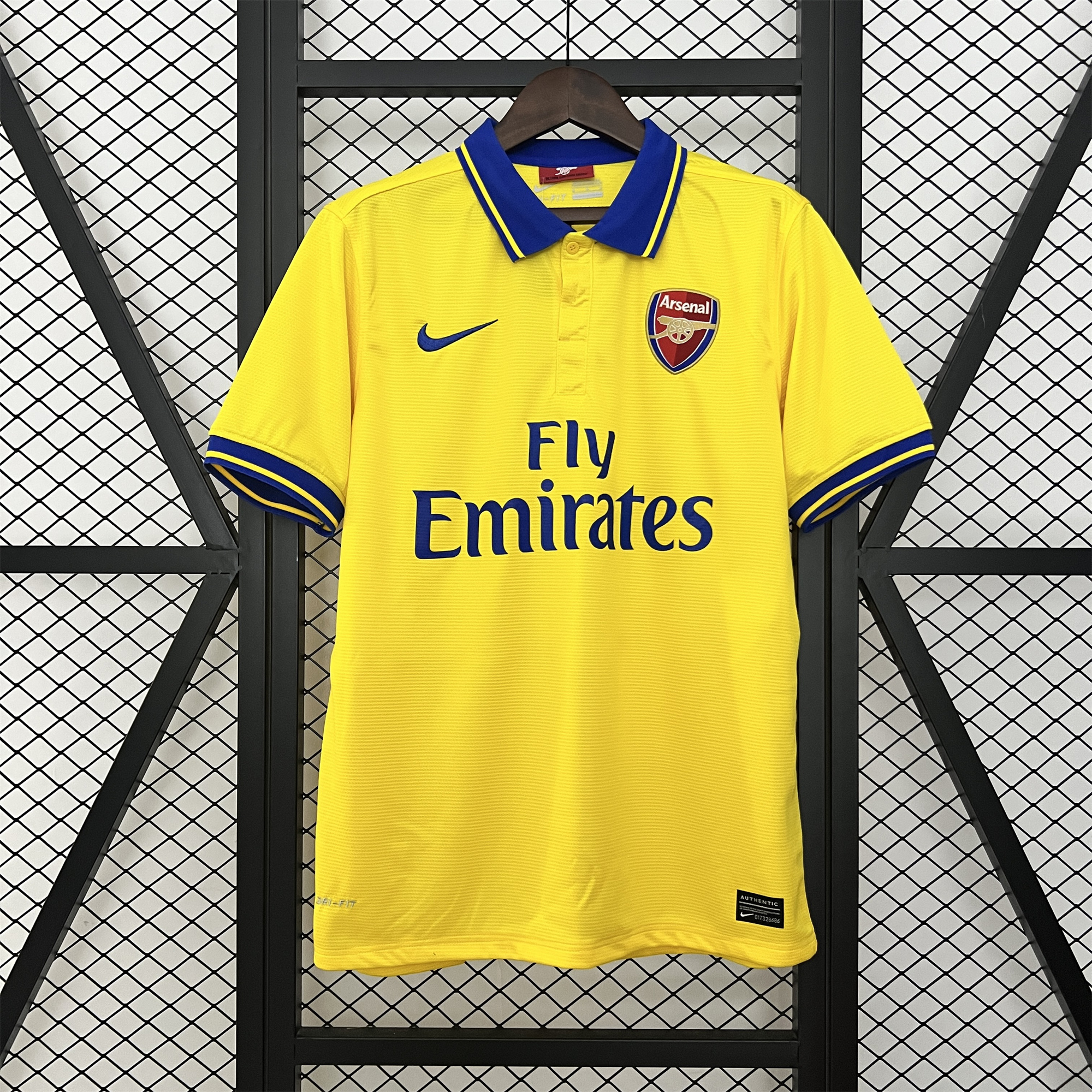 Retro Arsenal 2013-14 Away Jersey - ManixJersey