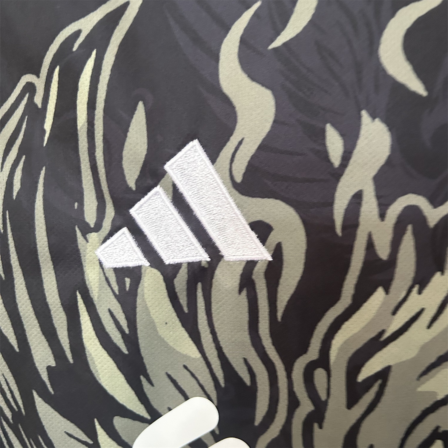 Liver.pool 25-26 Gray Green Liver.pool Bird Black Jersey - Fans Version - ManixJersey