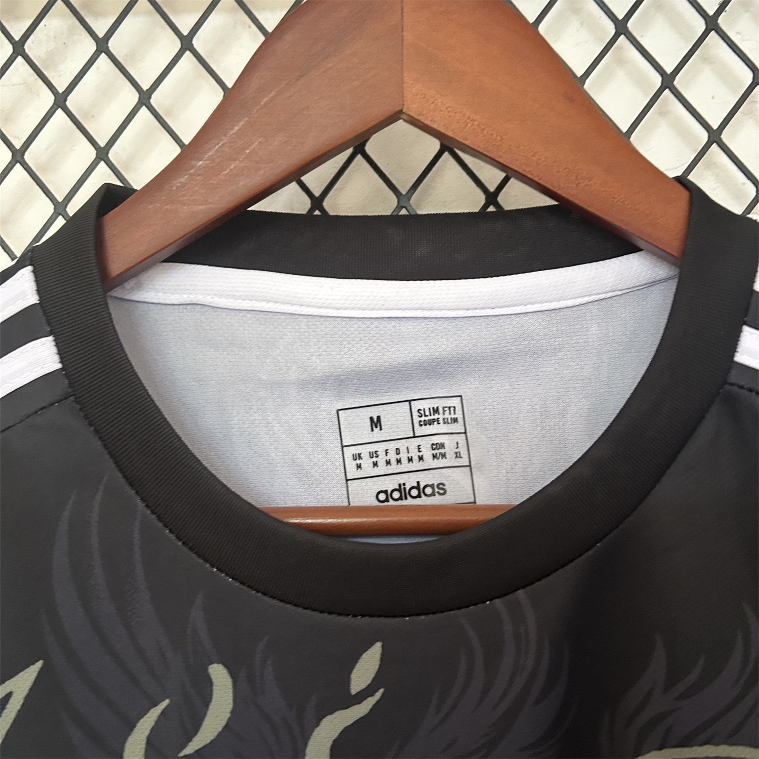 Liver.pool 25-26 Gray Green Liver.pool Bird Black Jersey - Fans Version - ManixJersey