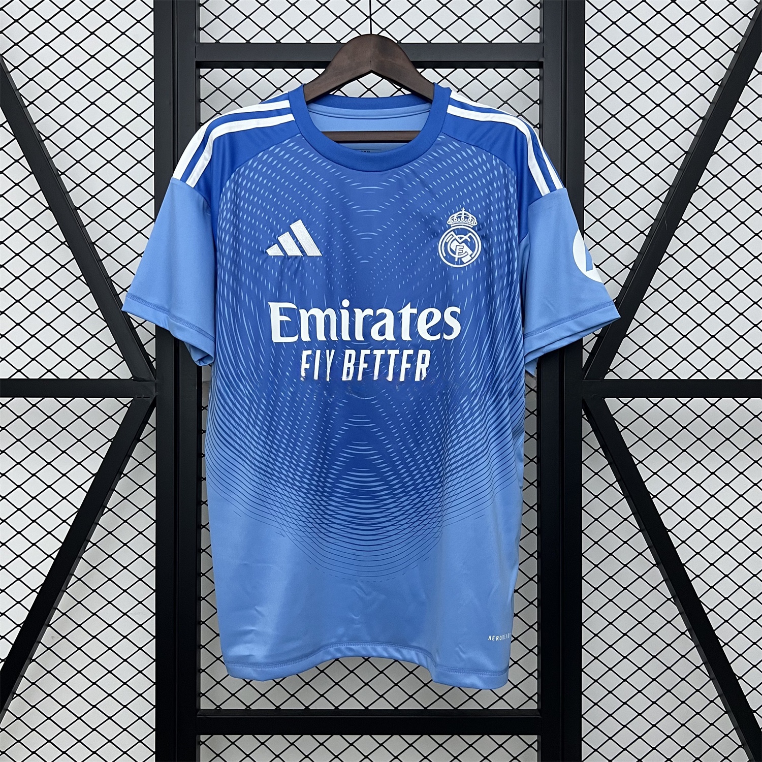 Real Madrid 25-26 Blue Goalkeeper Jersey - Fans Version - ManixJersey