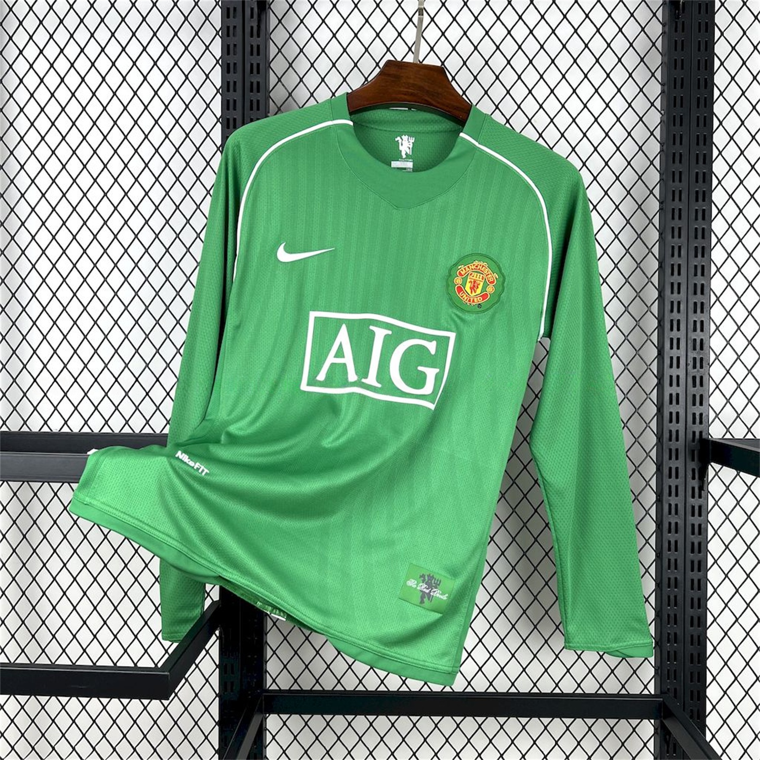 Retro Manchester United 2007-08 Green Goalkeeper Long Sleeves Jersey - ManixJersey