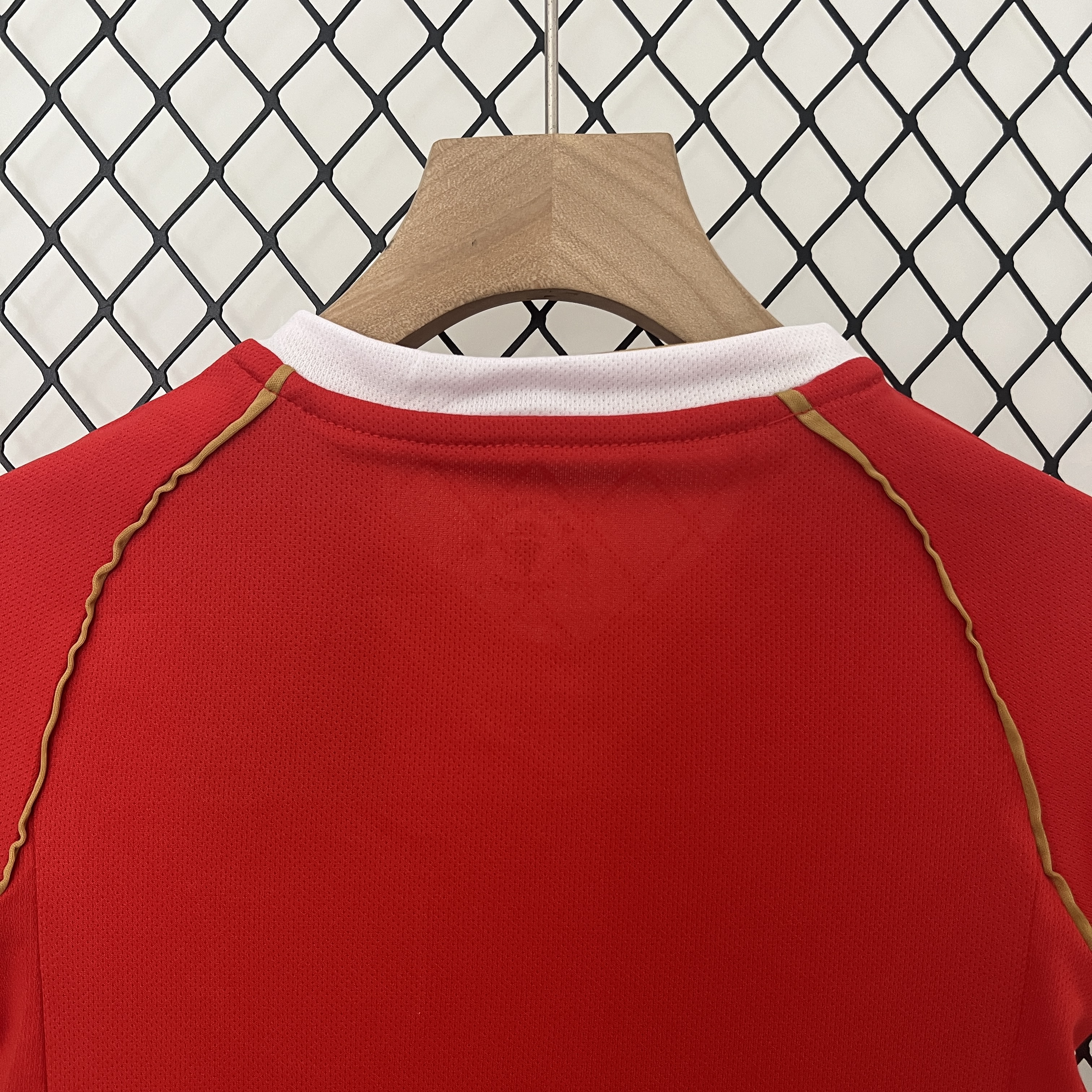 Retro Manchester United 2006-07 Home Stadium Kids Kit - ManixJersey