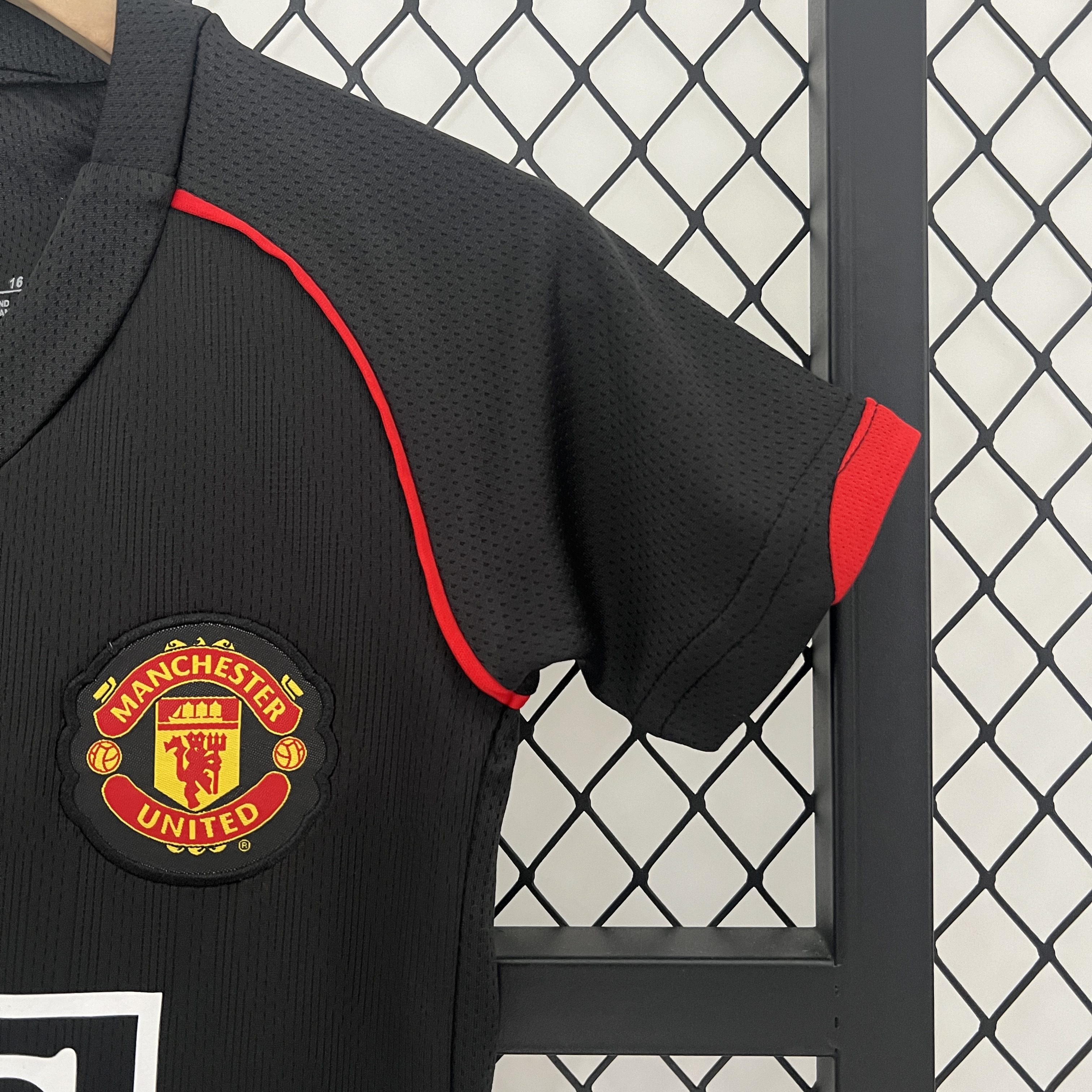 Retro Manchester United 2007-08 Away Stadium Kids Kit - ManixJersey