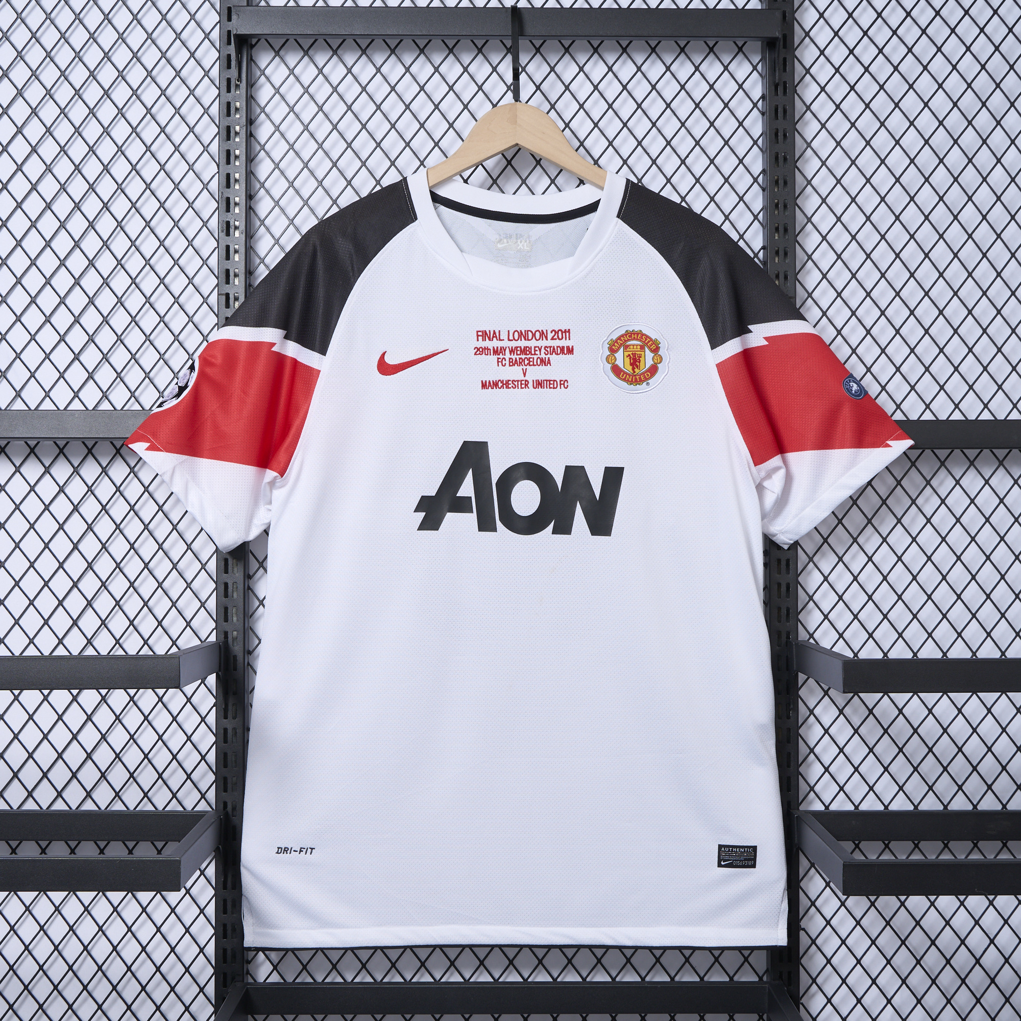 Retro Manchester United 10-11 Away Jersey - Champions League Final Version - ManixJersey