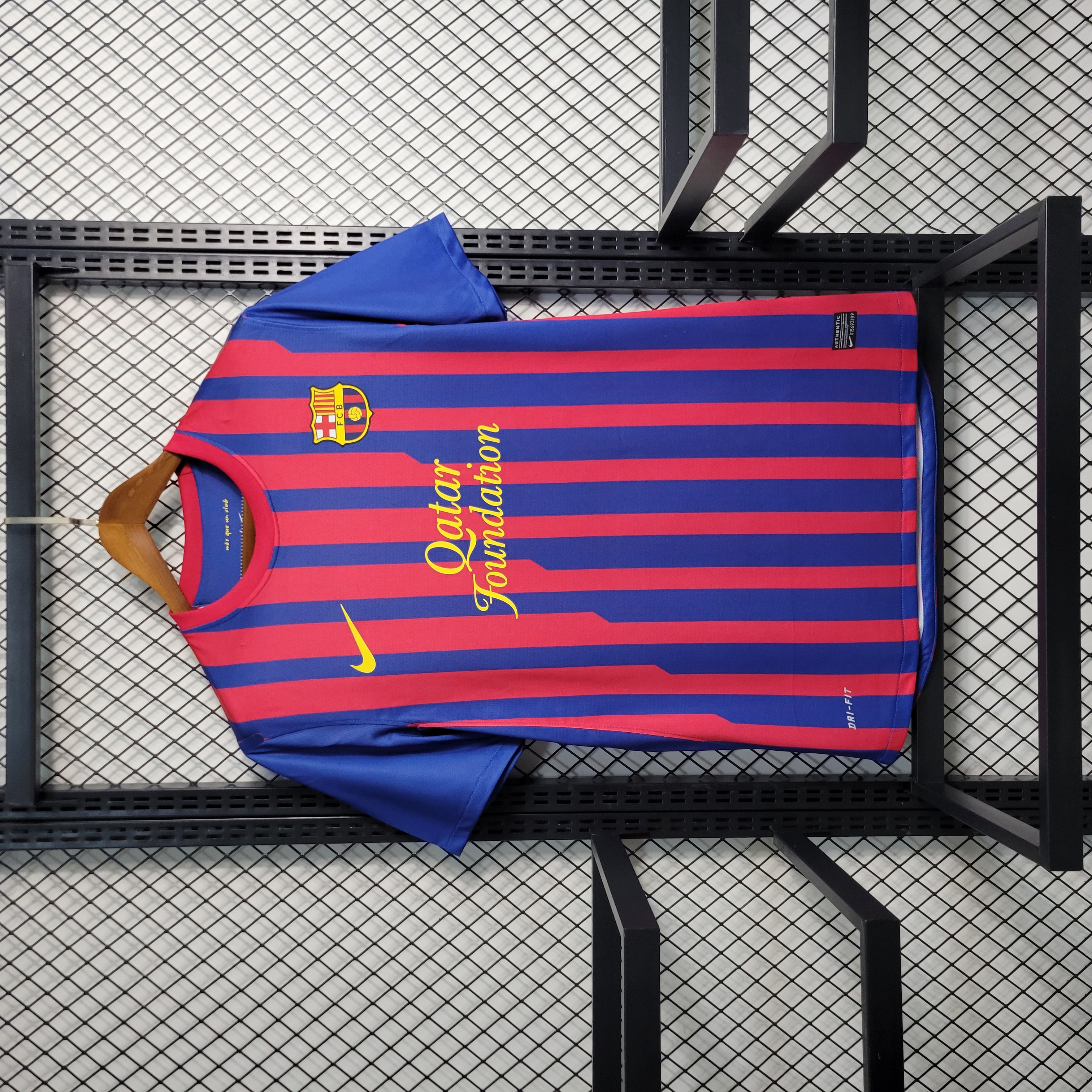 Retro Barcelona 11-12 Home Stadium Jersey - ManixJersey