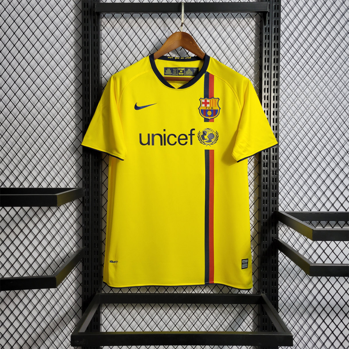 Retro Barcelona 08-09 Away Jersey - ManixJersey