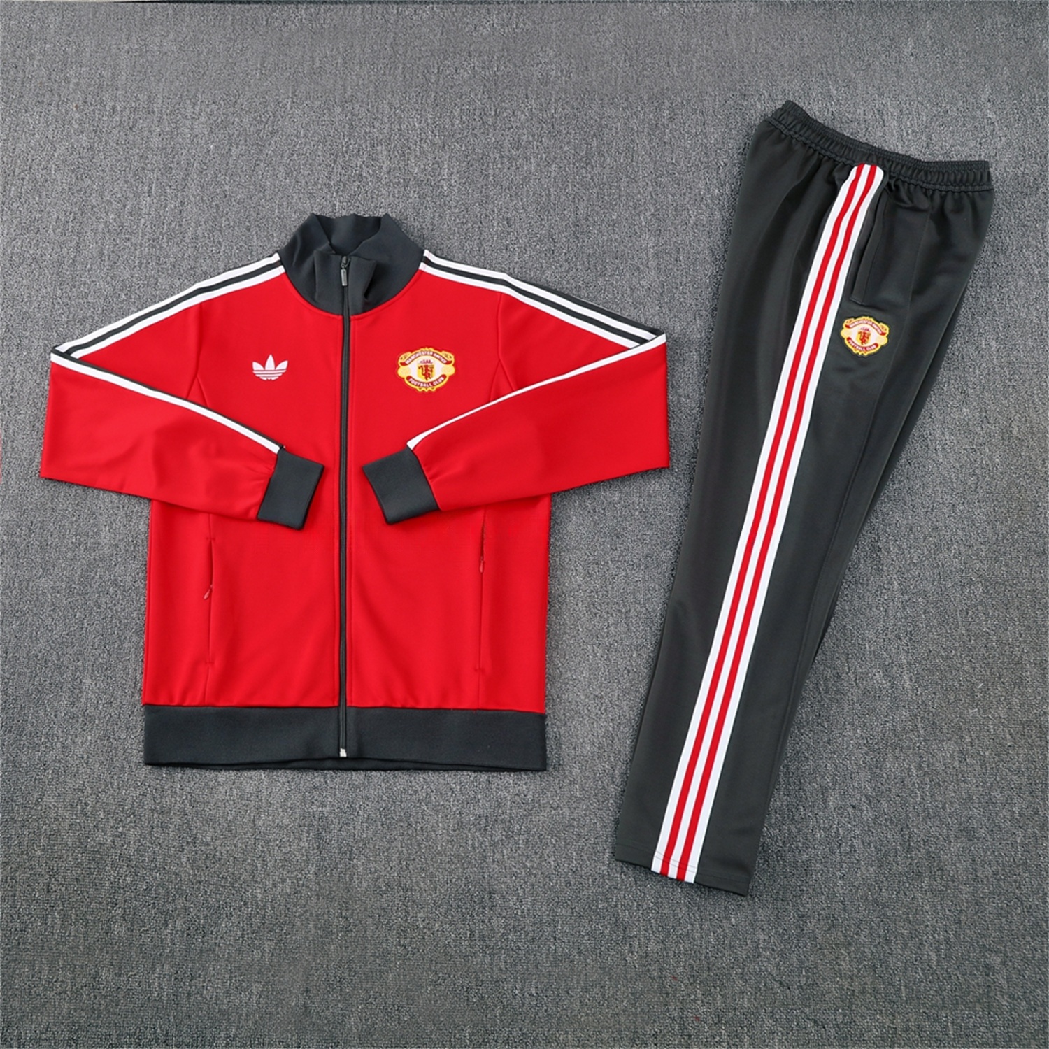 Manchester United 24-25 Throwback Jacket Training Tracksuit - Red Jackets & Grey Pants - ManixJersey