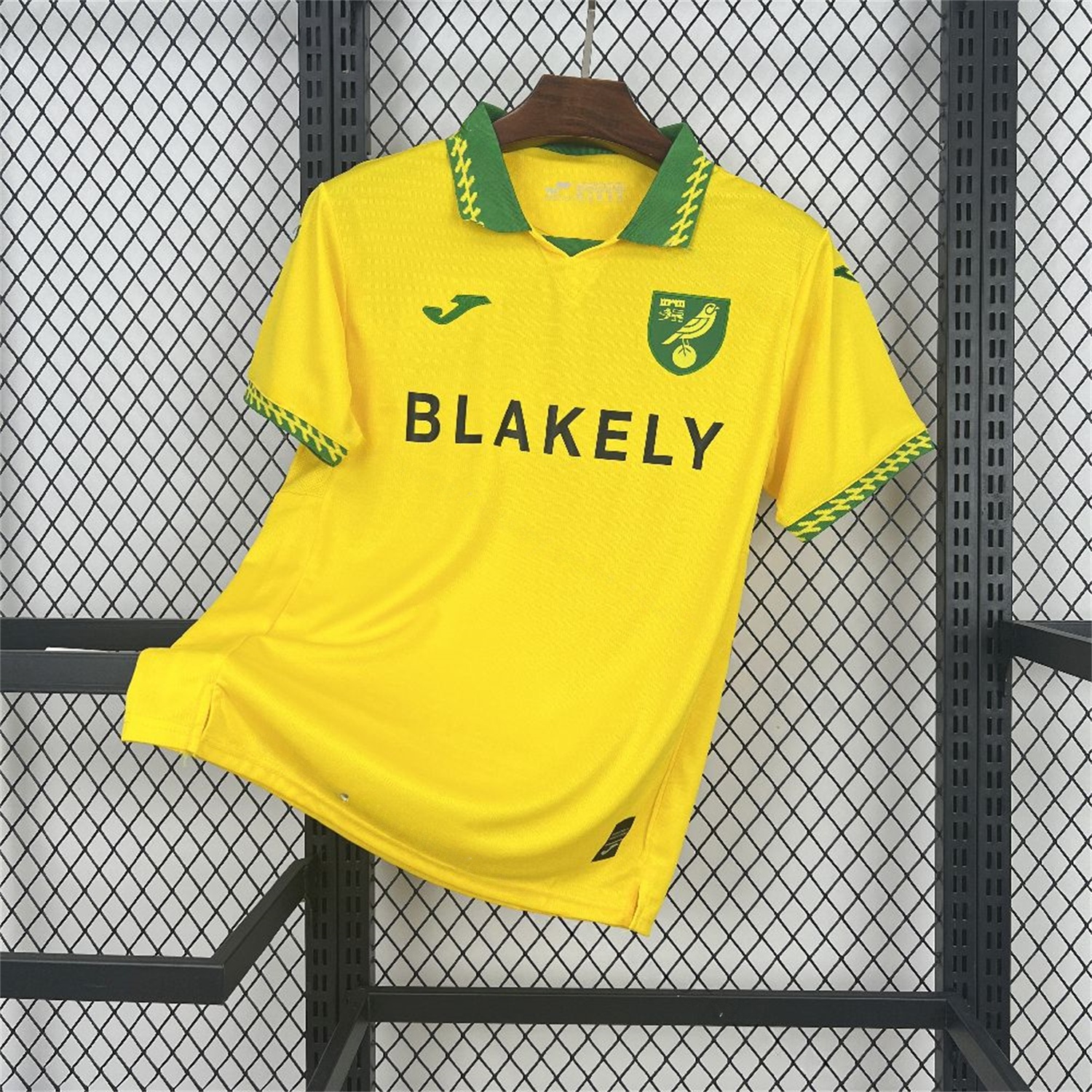 Norwich City 25-26 Home Jersey - Fans Version - ManixJersey