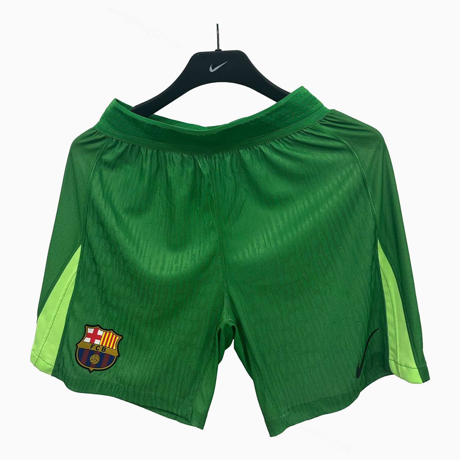Barcelona 25-26 Green Goalkeeper Shorts - Player Version - ManixJersey