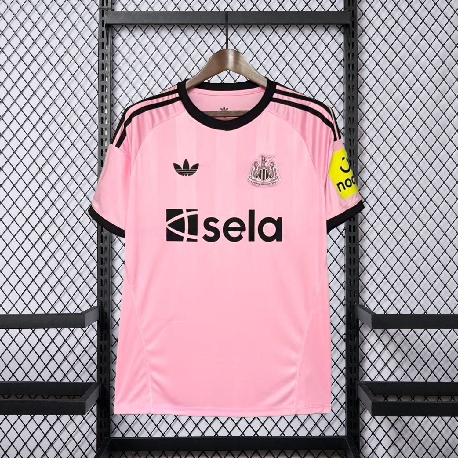 Newcastle United 25-26 Pink Special Jersey - Fans Version - ManixJersey
