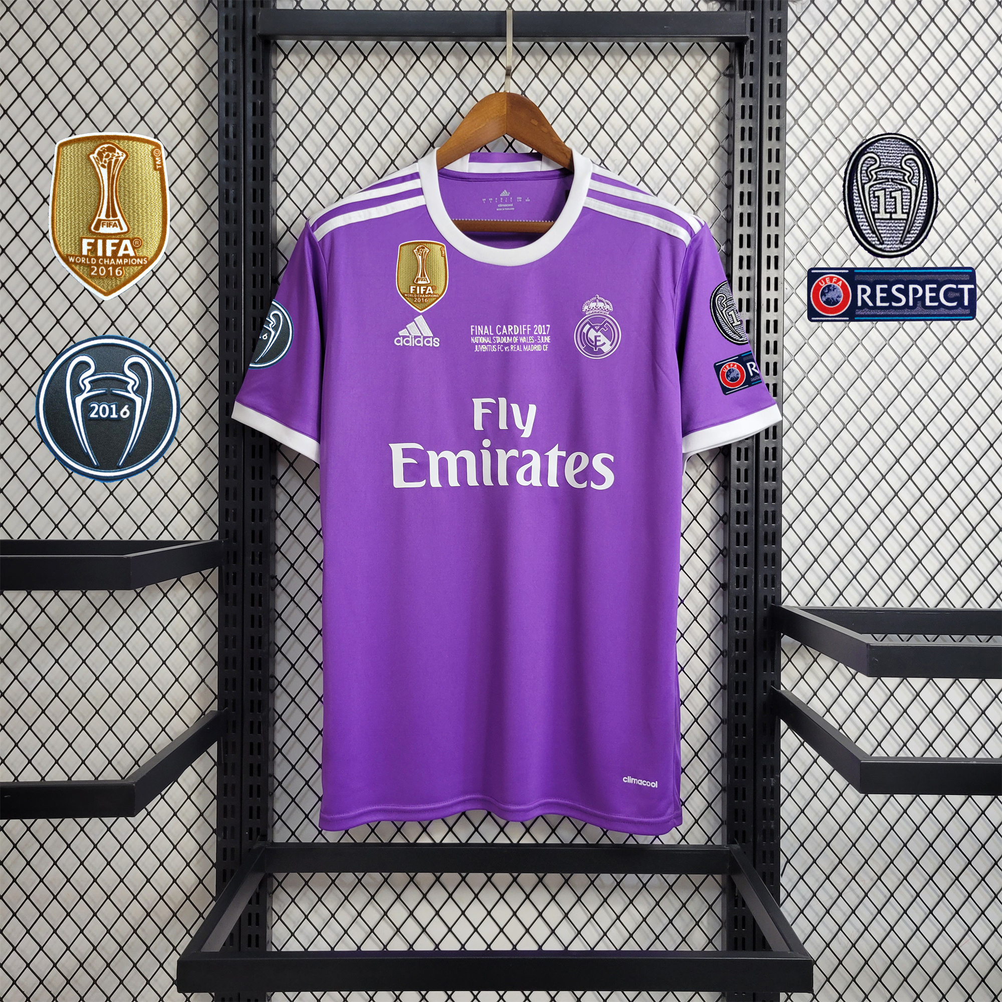 Retro Real Madrid 16-17 Away Jersey - Champions League Final Version - ManixJersey