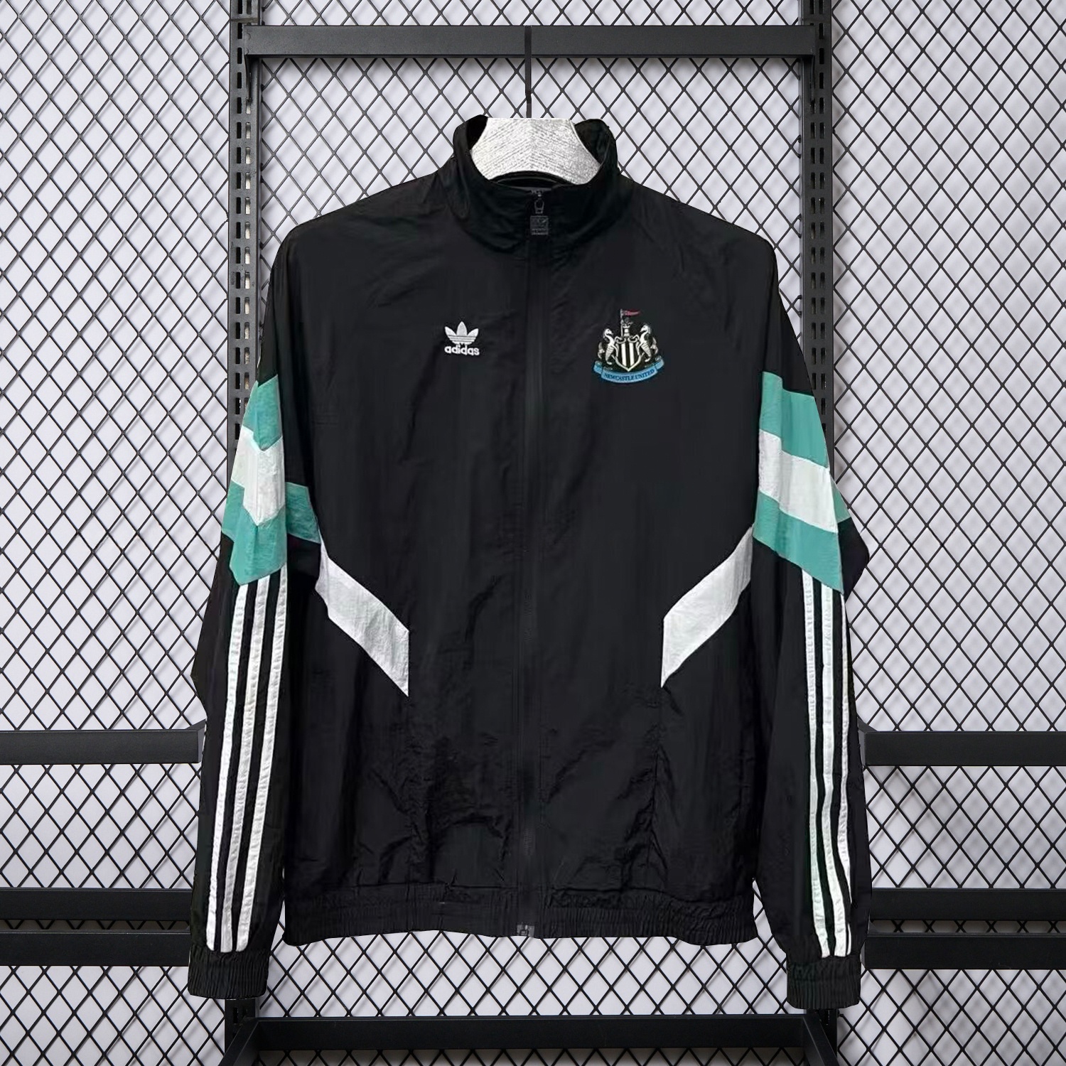 Newcastle United 25-26 Windbreaker Jacket - Black And Green - ManixJersey