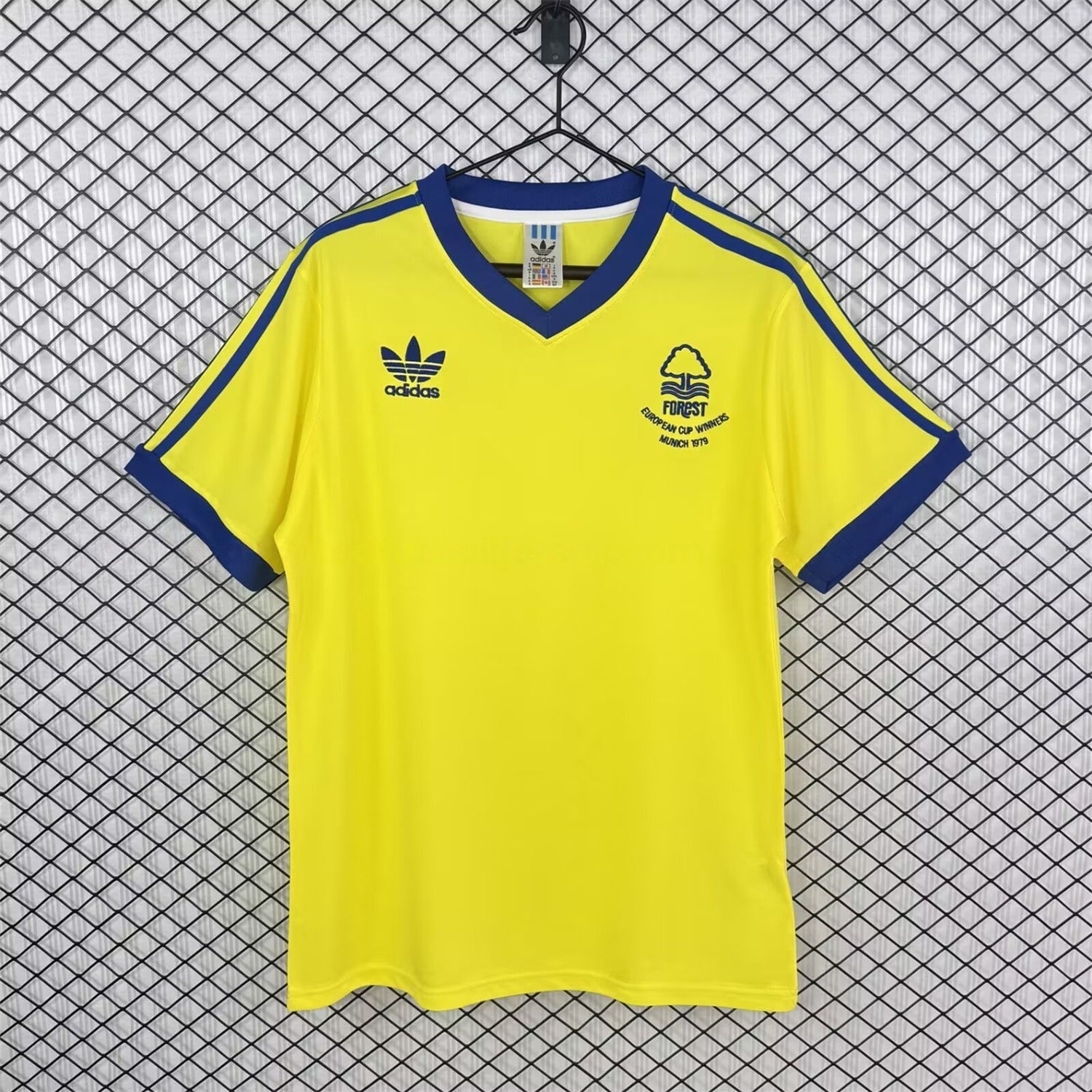 Retro Nottingham Forest 1977-80 Away Jersey - ManixJersey