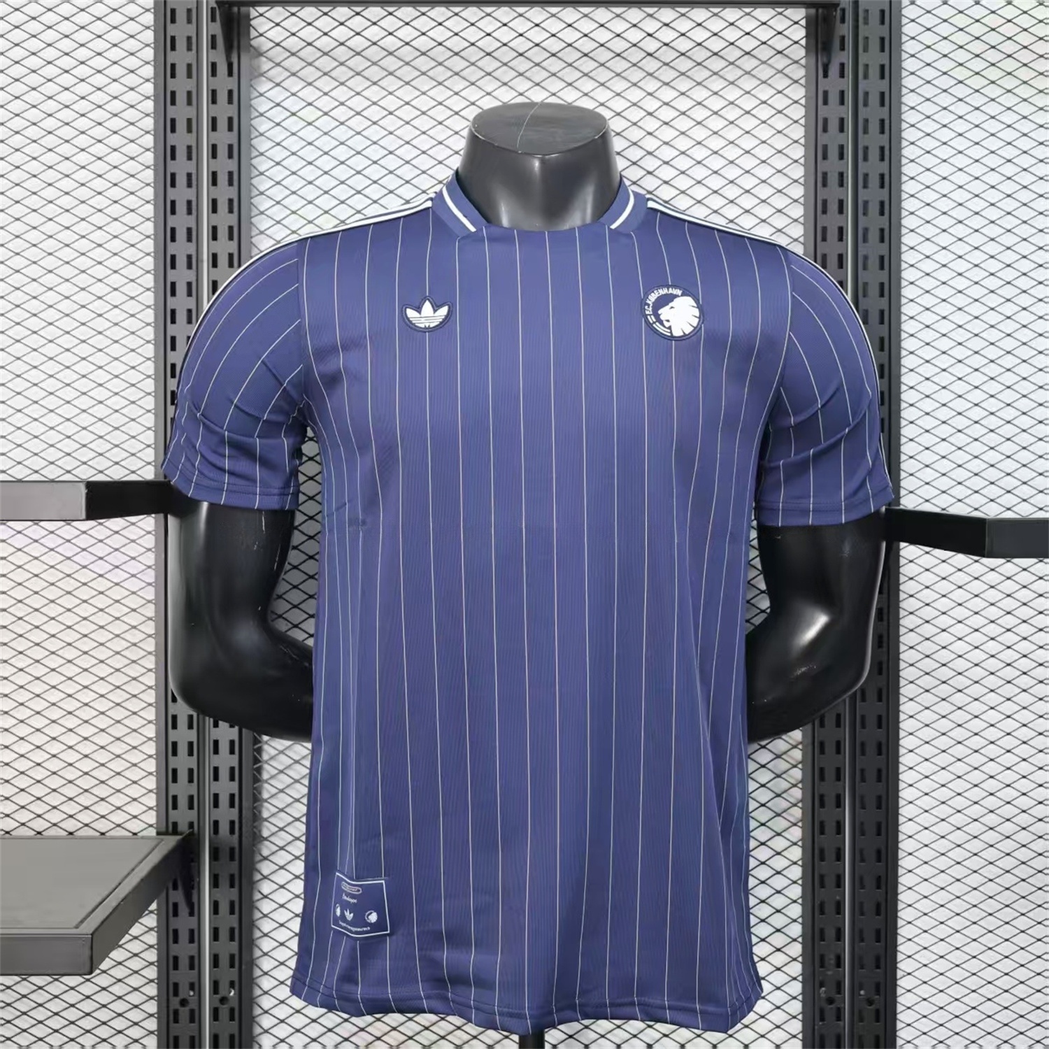 Newcastle United 25-26 Icon Range Travel Special Edition Deep Blue Jersey - Player Version - ManixJersey