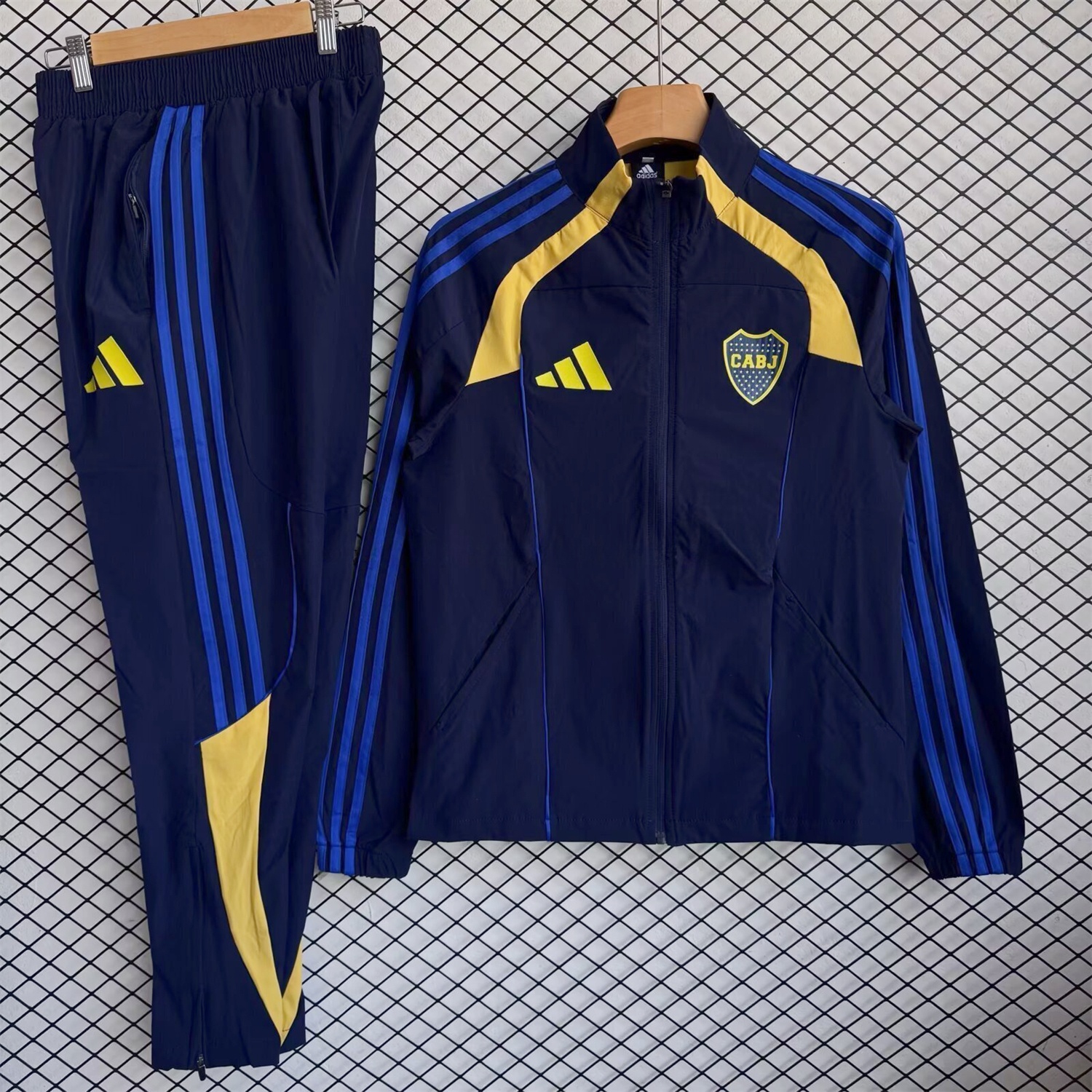 Boca Juniors 25-26 Windbreaker Training Set - Deep Blue Top and Pants - ManixJersey
