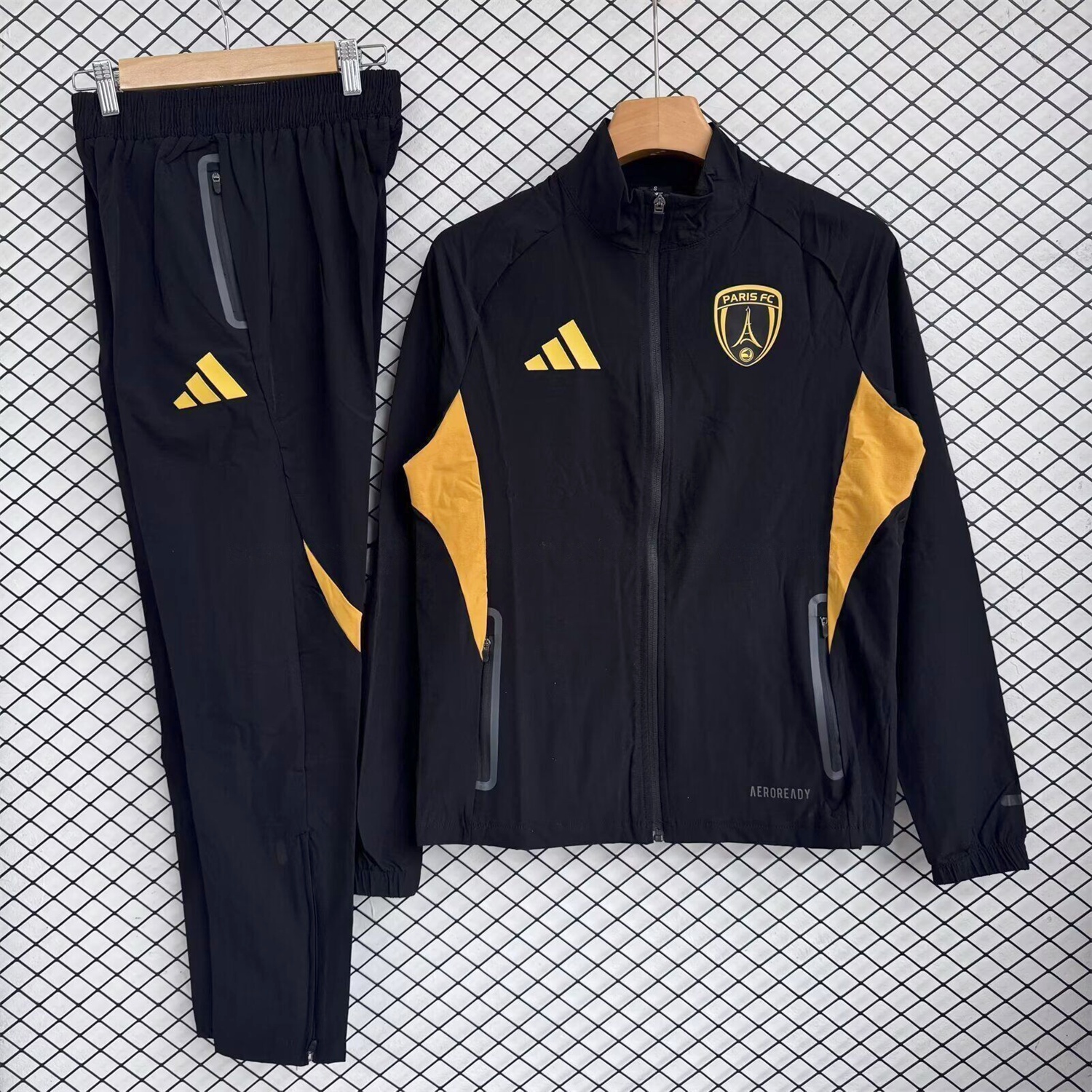 Paris FC 25-26 Windbreaker Training Set - Black Yellow Top and Pants - ManixJersey