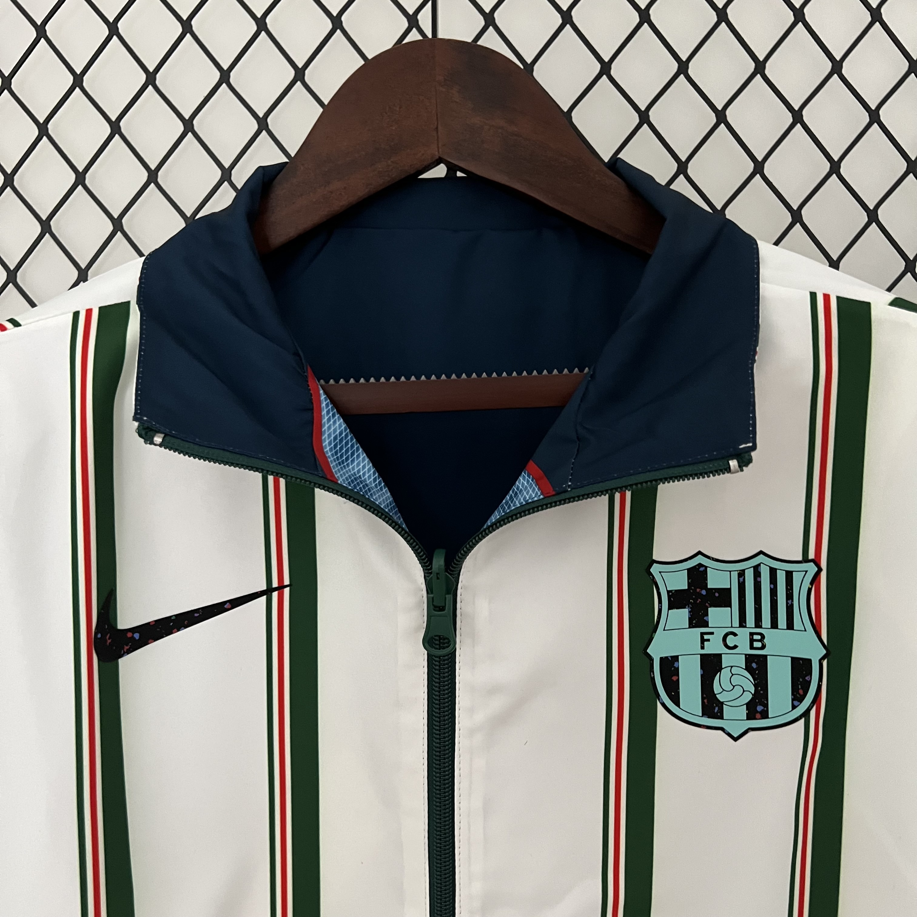 B.A.R.S.A 23-24 Player Reversible Windbreaker - White & Blue - ManixJersey
