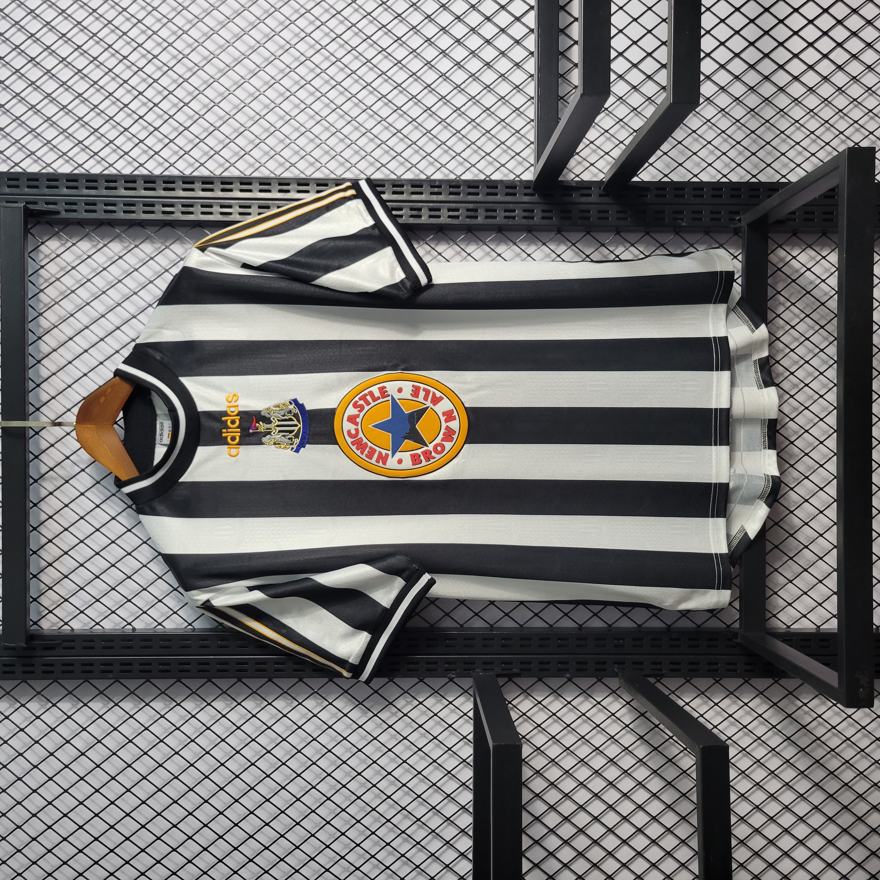 Retro Newcastle United 1995-97 Home Stadium Jersey - ManixJersey