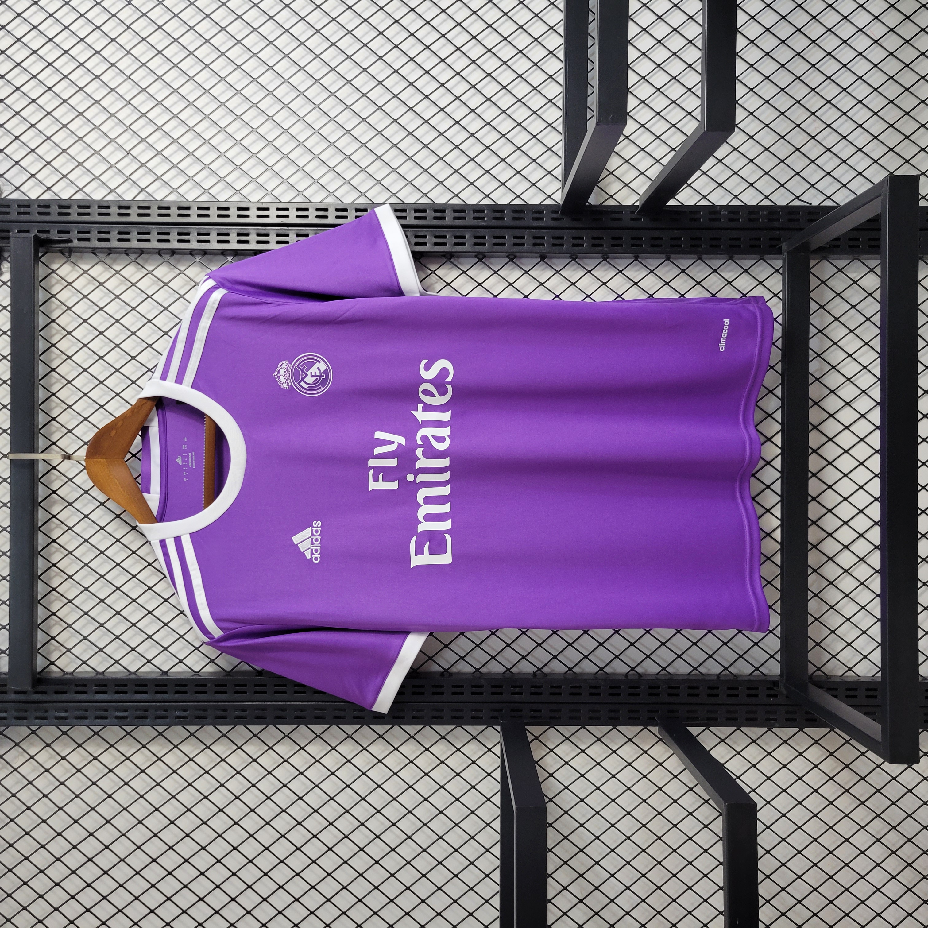 Real Madrid Retro 16-17 Away Jersey - Champions League Final Version - ManixJersey