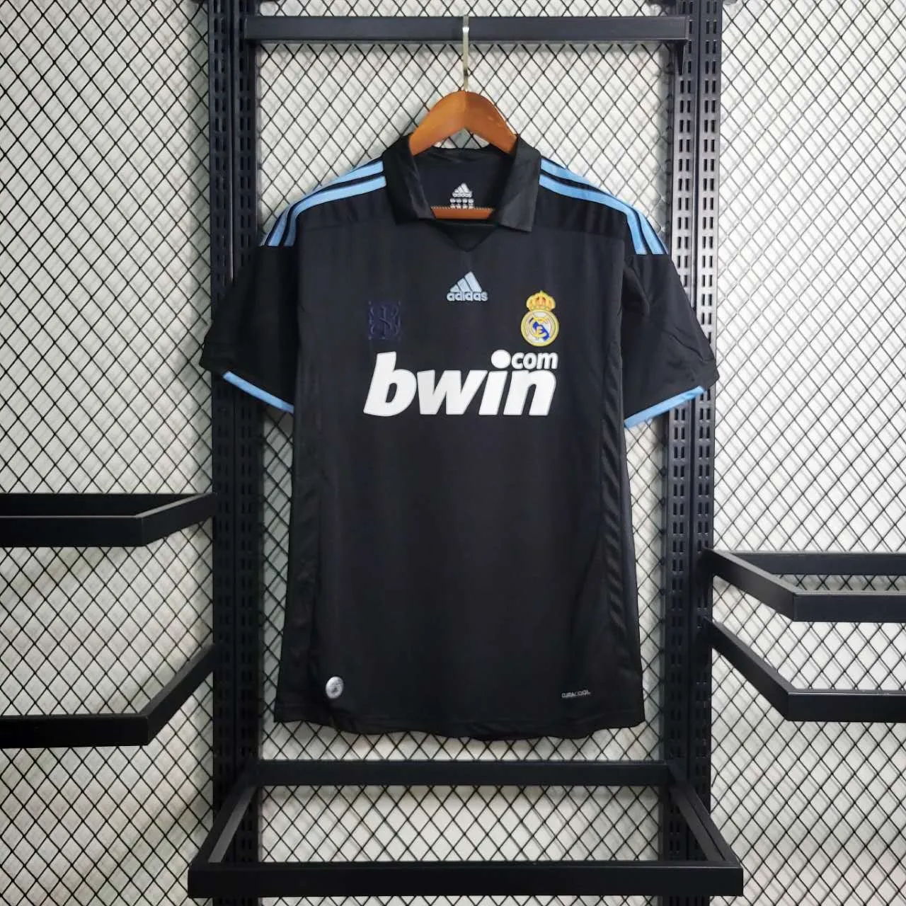 Retro Real Madrid 09-10 Away Stadium Jersey - ManixJersey