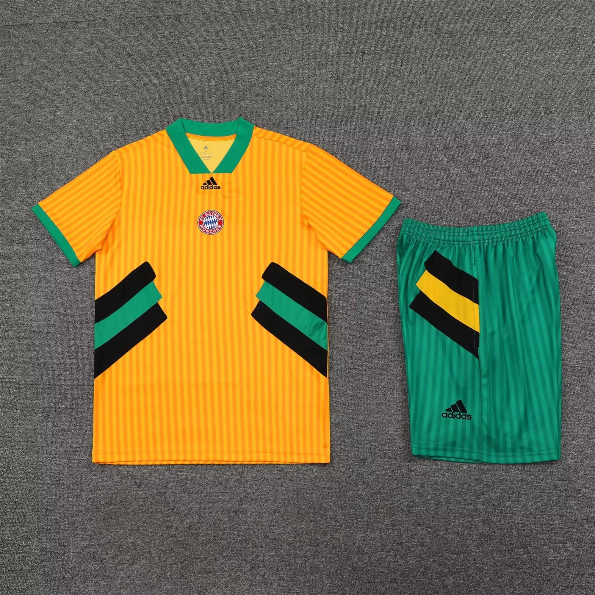 Bayern Munich 23-24 Short-Sleeve Training Set - Yellow - ManixJersey