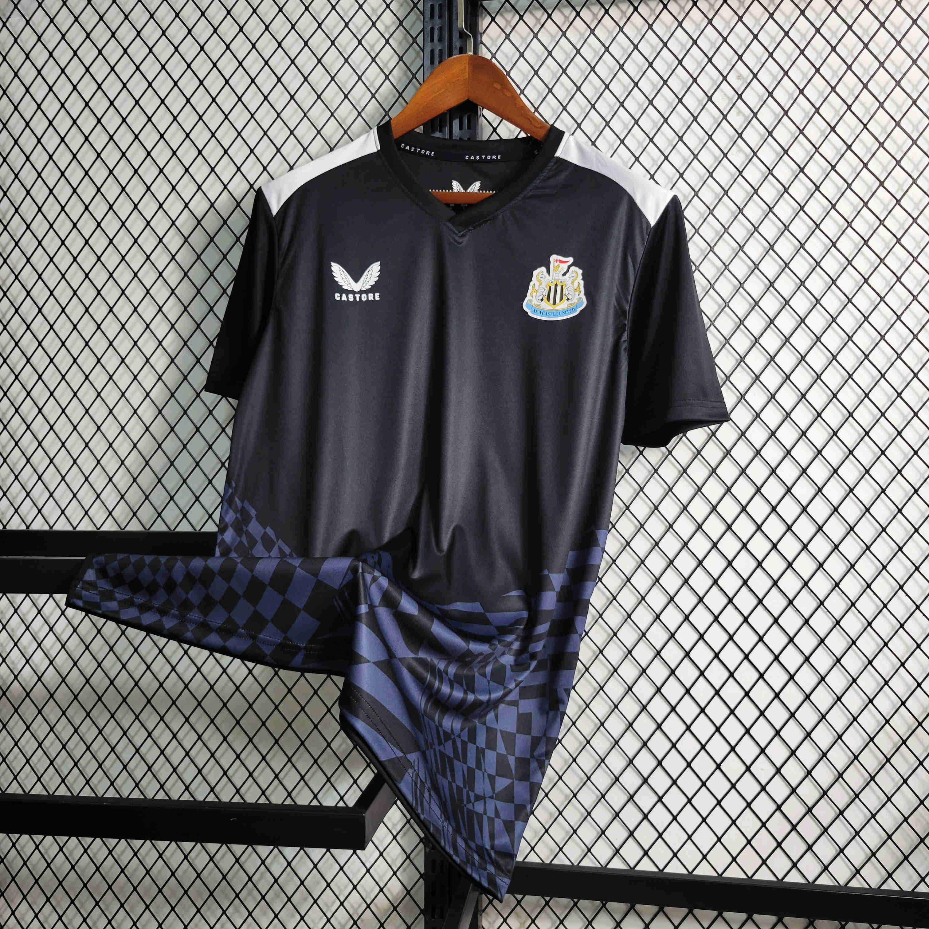 Newcastle United 23-24 Black Training Jersey - Fans Version - ManixJersey