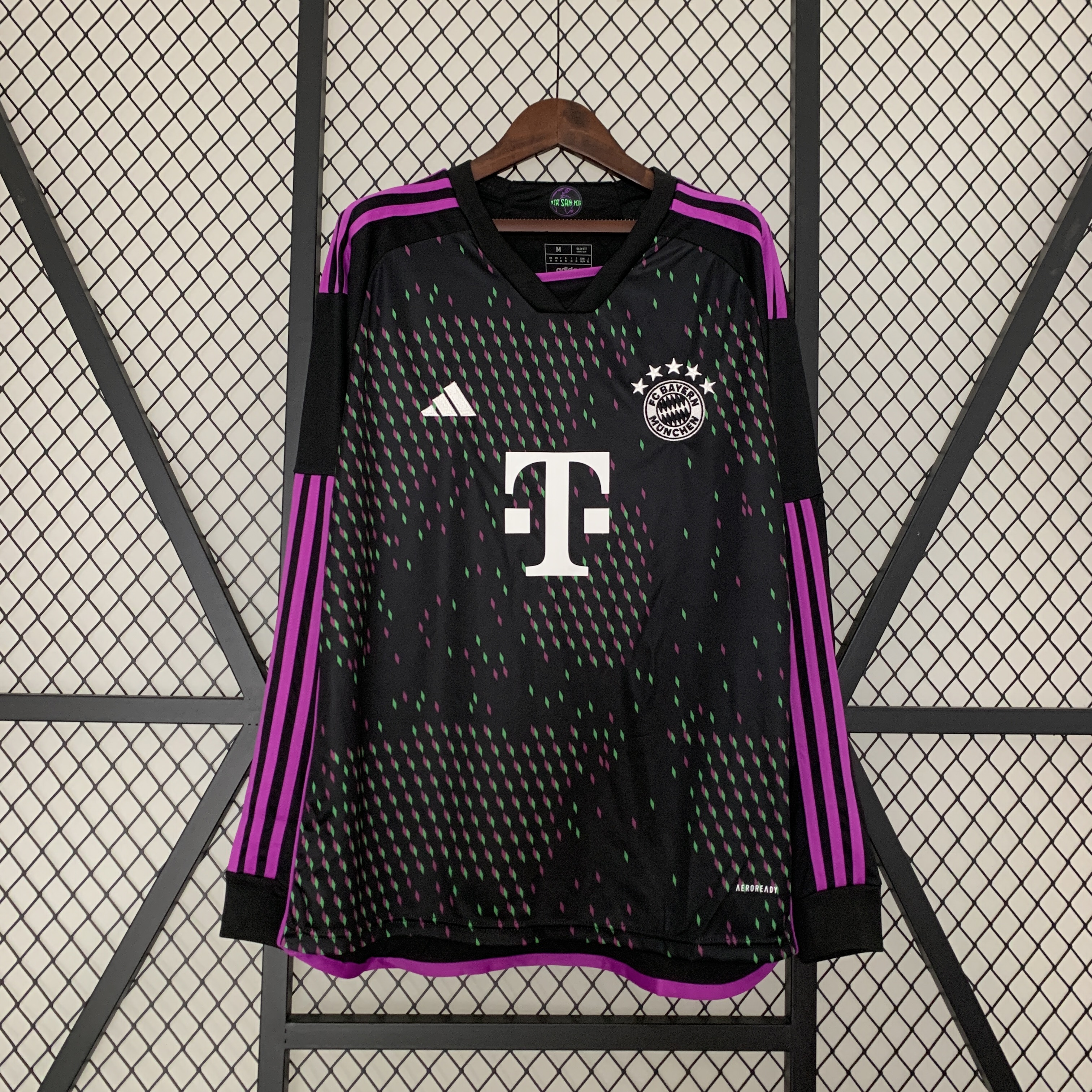 Bayern Munich 23-24 Away Long Sleeve Jersey - Fans Version - ManixJersey
