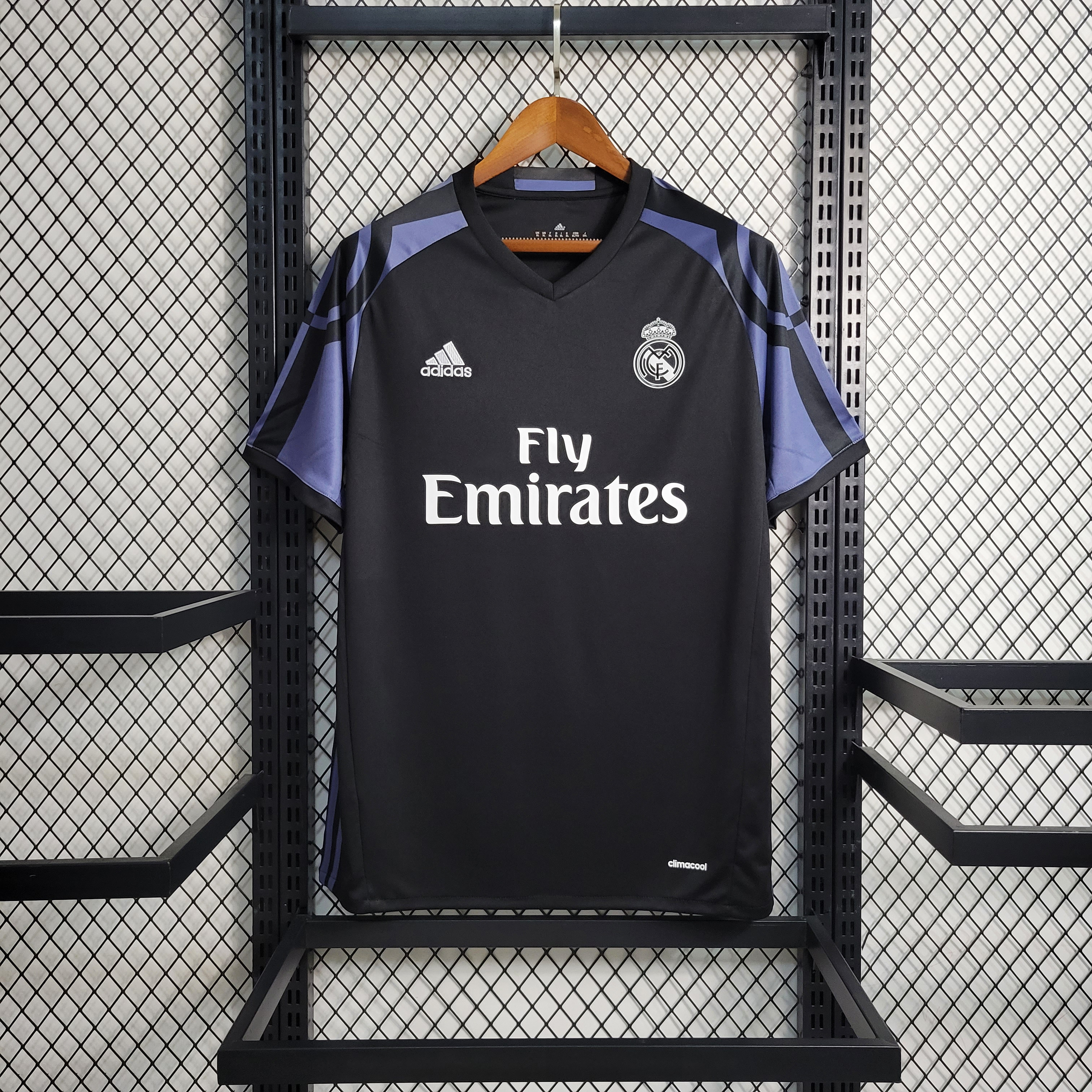 Real Madrid Retro 16-17 Third Jersey - ManixJersey