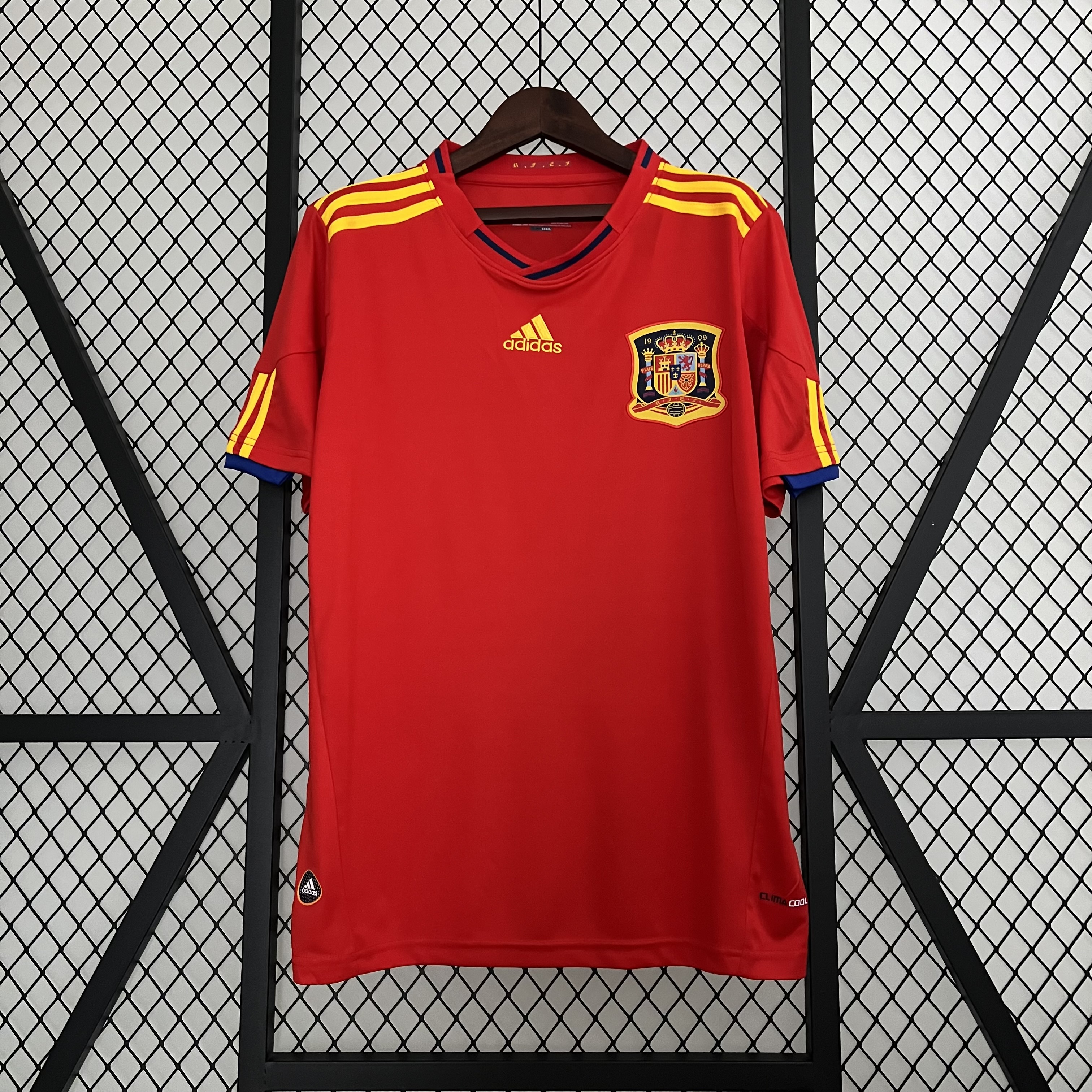 Retro Spain 2010 Home Stadium Jersey - ManixJersey