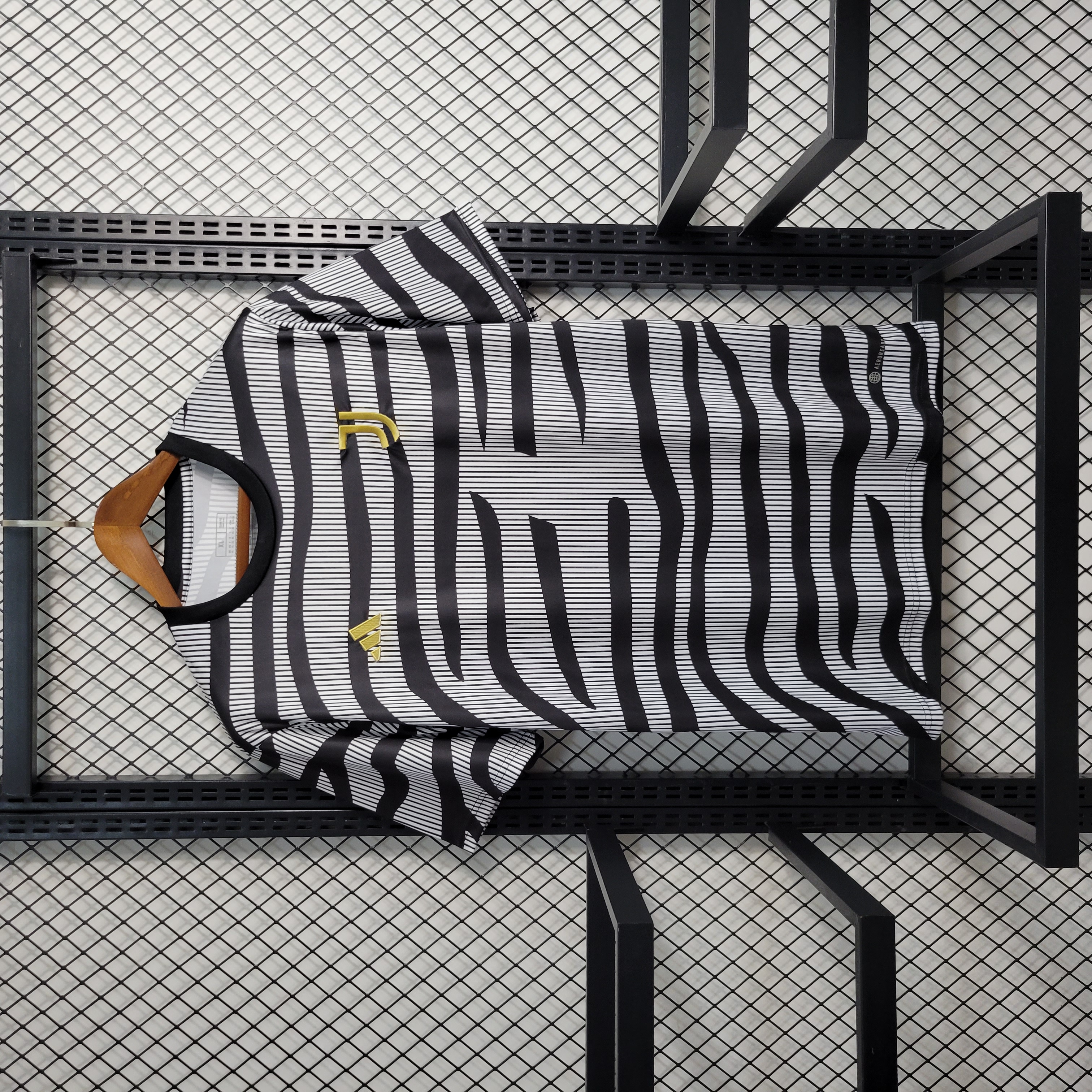 23-24 Juventus Training Jersey - Fans Version - ManixJersey