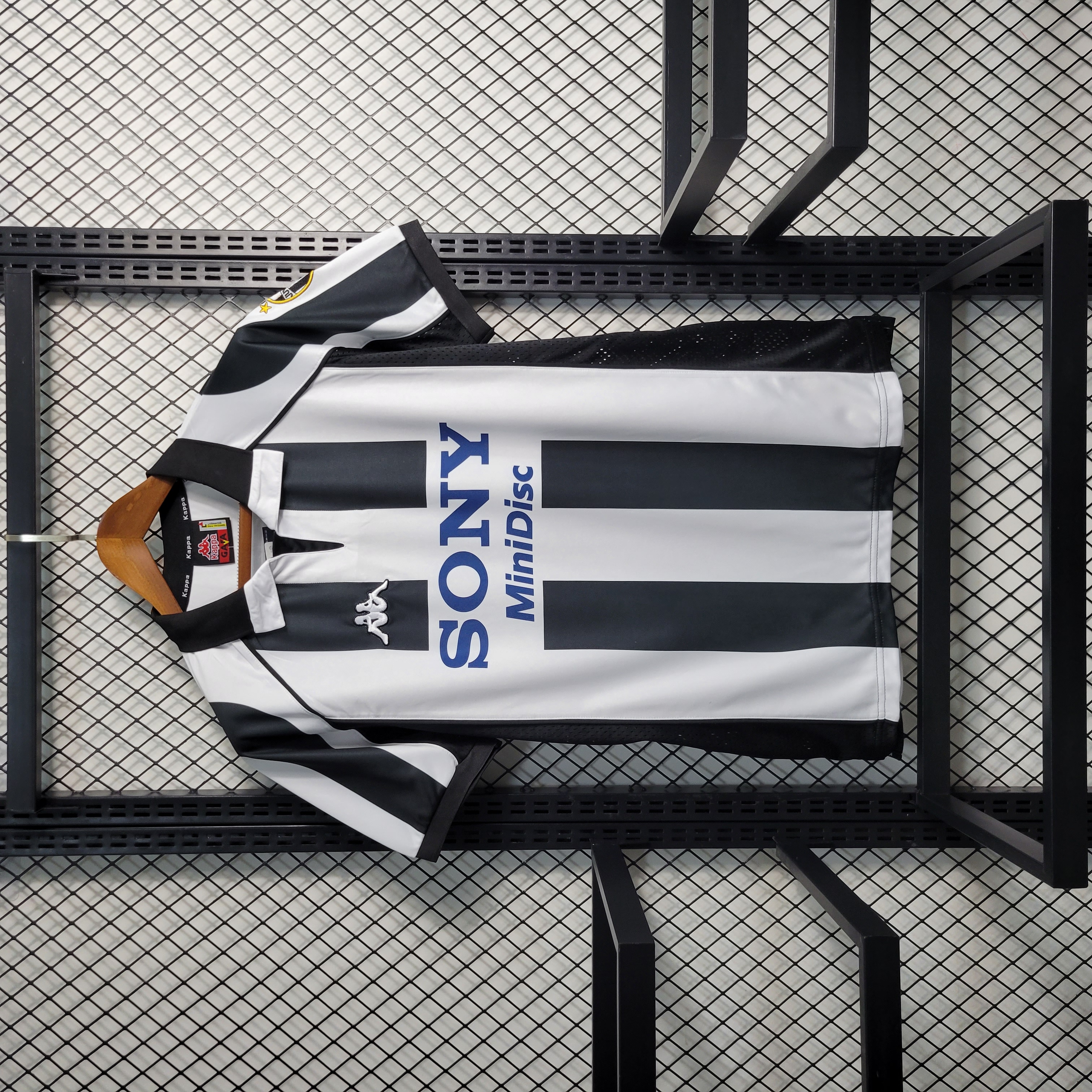 Retro Juventus 1997-98 Home Stadium Jersey - ManixJersey