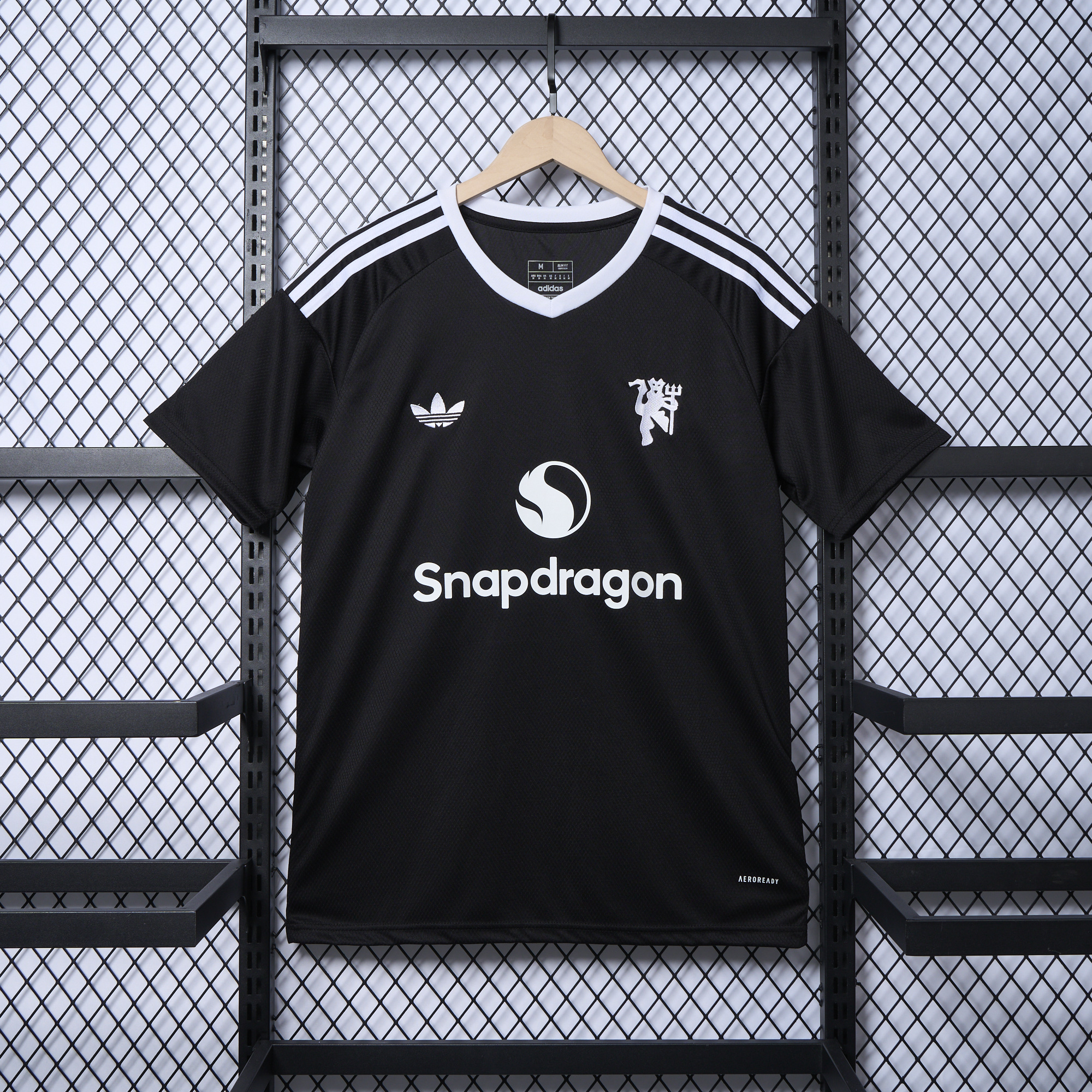 Manchester United 24-25 Goalkeeper GK Third Jersey - Fans Version - ManixJersey