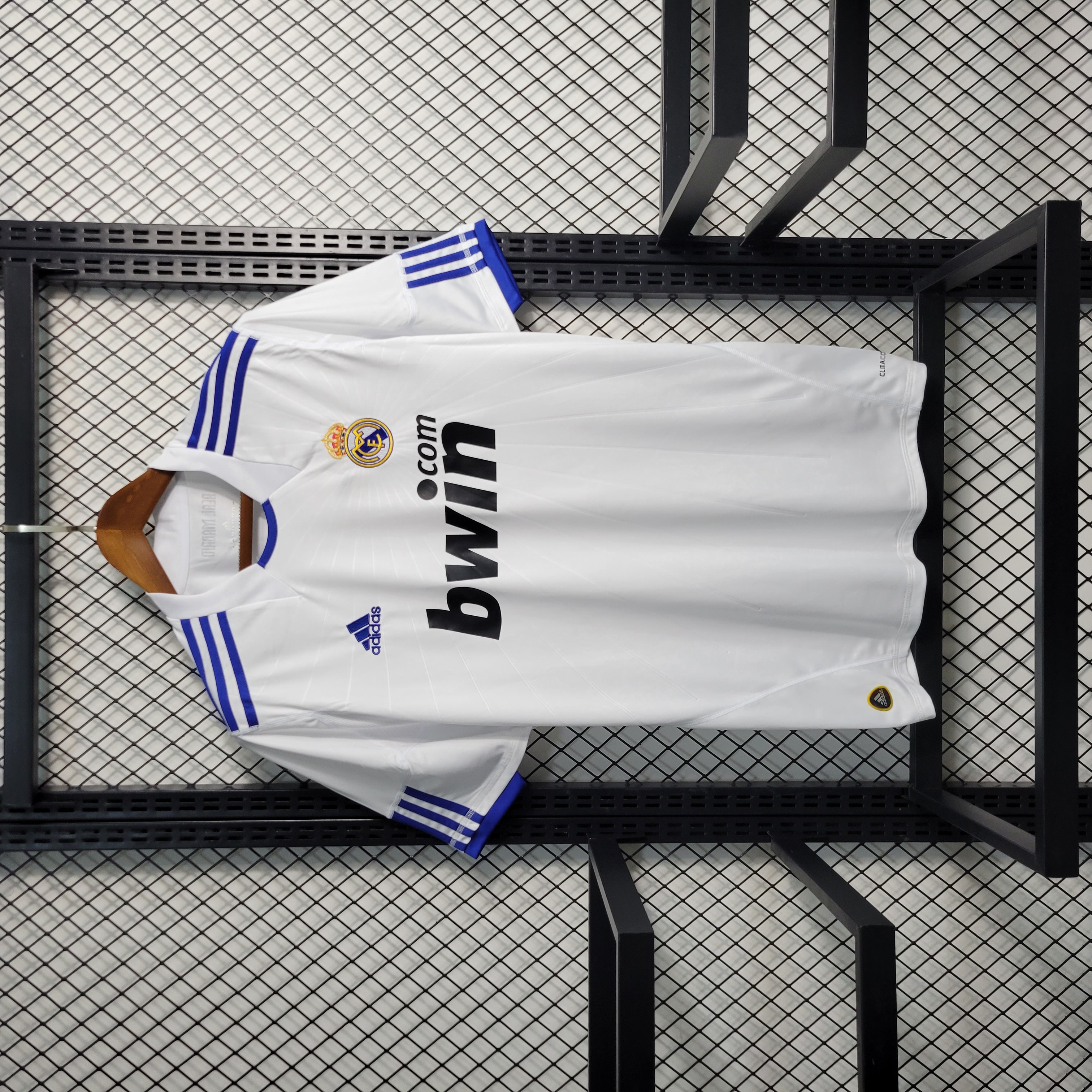 Retro Real Madrid 10-11 Home Stadium Jersey - ManixJersey